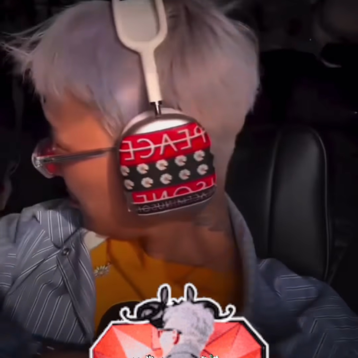 CDG Coach Jacket Cotton Stripe, Apple AirPods Max Lightning Silver (Korean Ver.) 착용 스타일