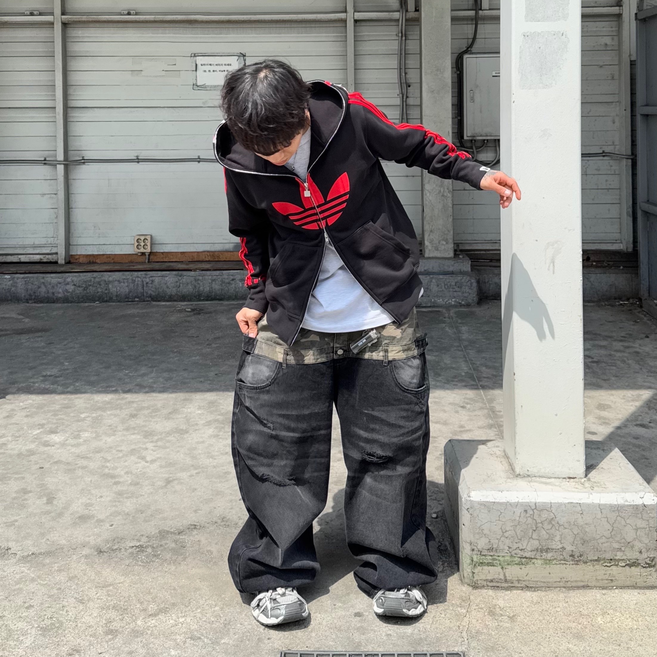 Adidas x BAPE Ultimate Shark Hoodie Black - KR Sizing, Adidas x BAPE Ultimate Shark Hoodie Black - US Sizing 착용 스타일 - 3