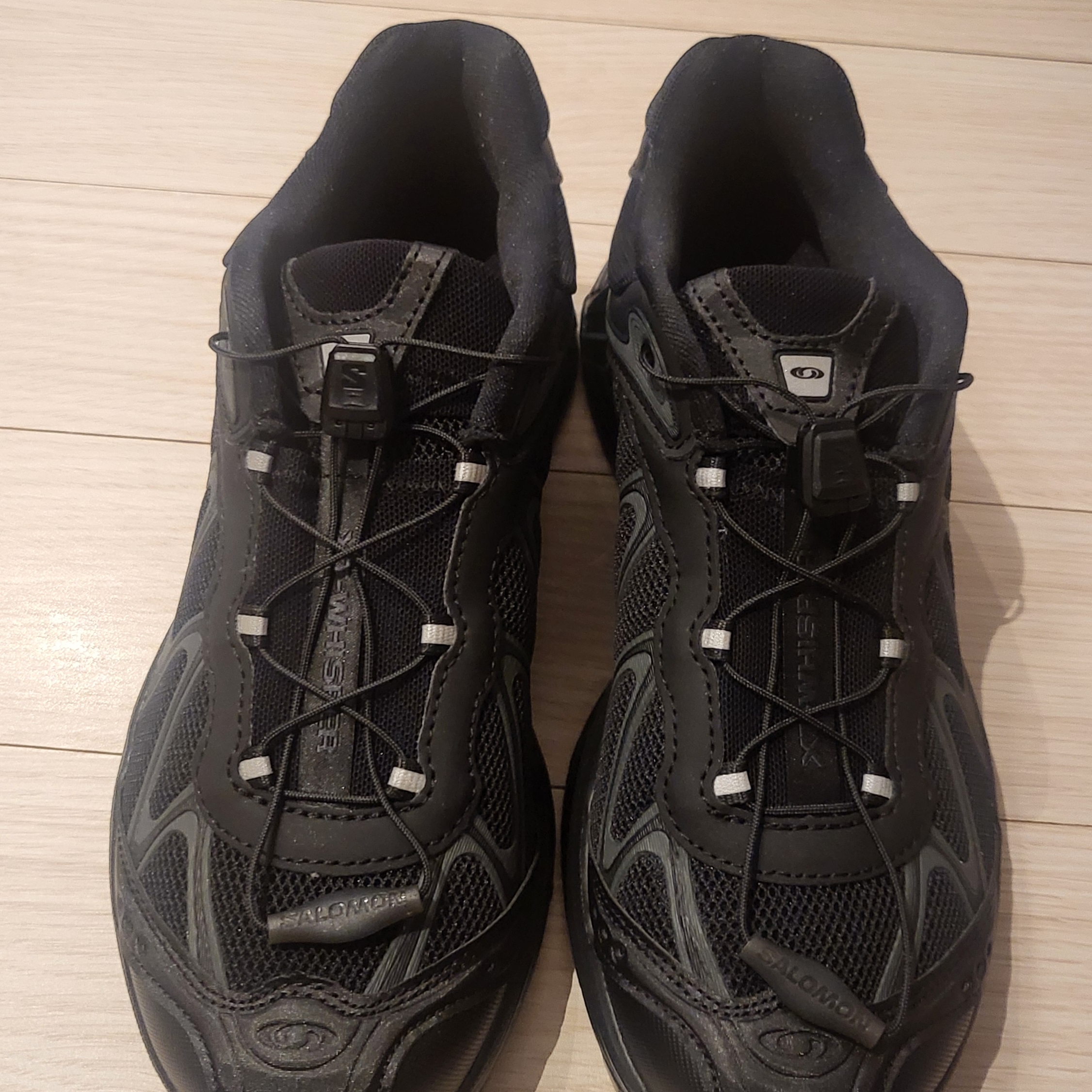 Salomon XT-Whisper Black Asphalt 착용 스타일