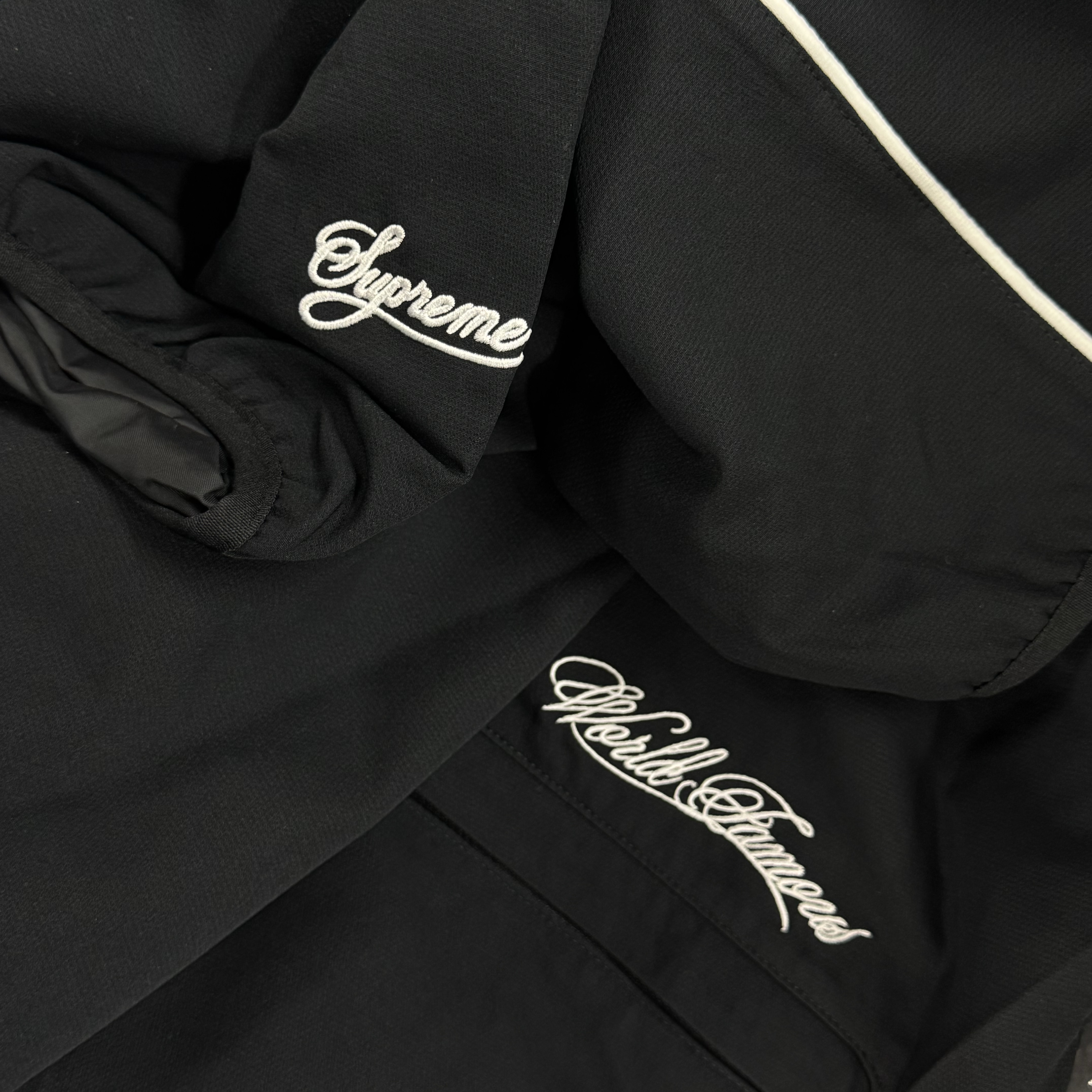 Supreme x Nike Track Jacket Black - 25SS 착용 스타일