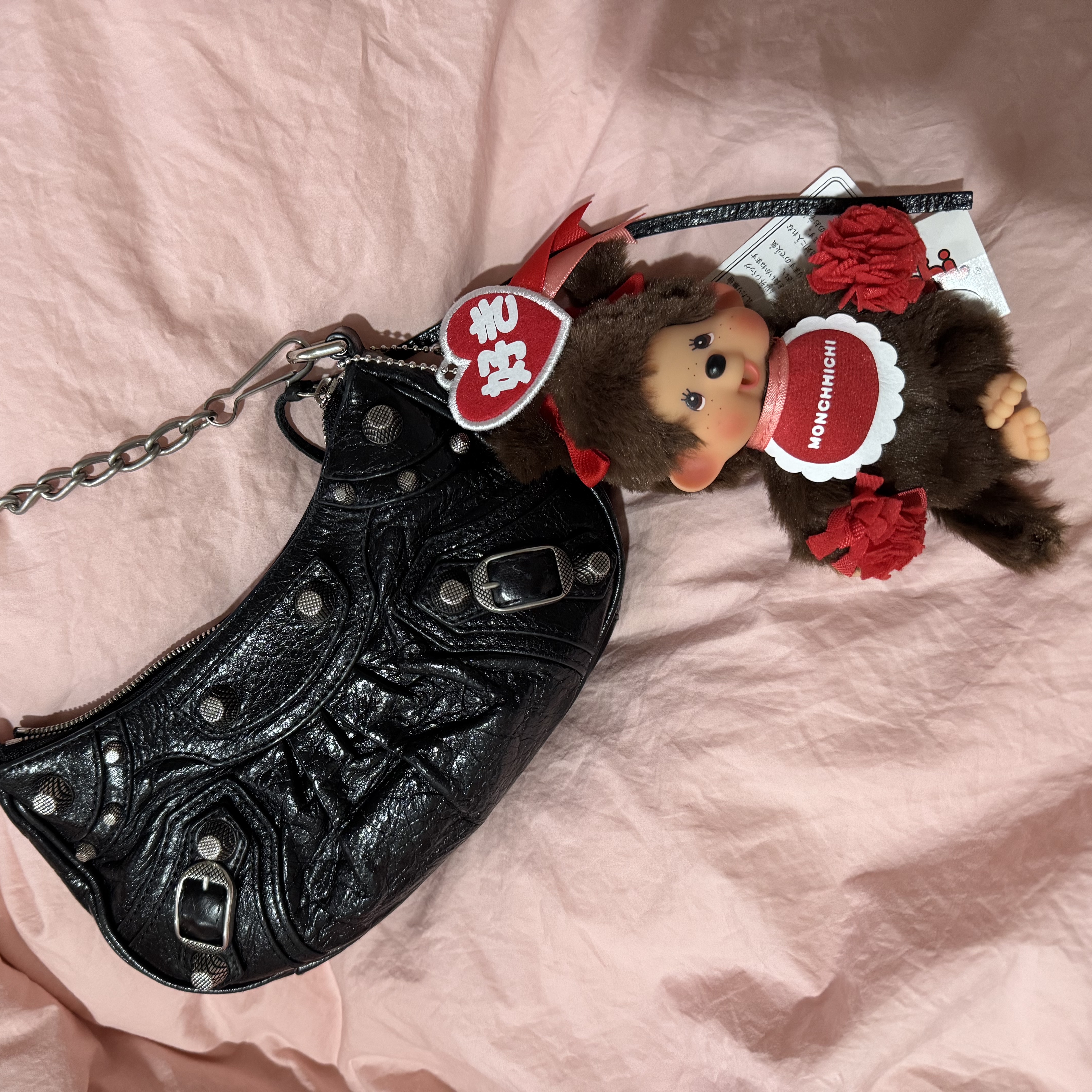 Monchhichi Happy Color Key Chain Red Brown, Balenciaga Le Cagole Mini Bag with Chain Black 착용 스타일