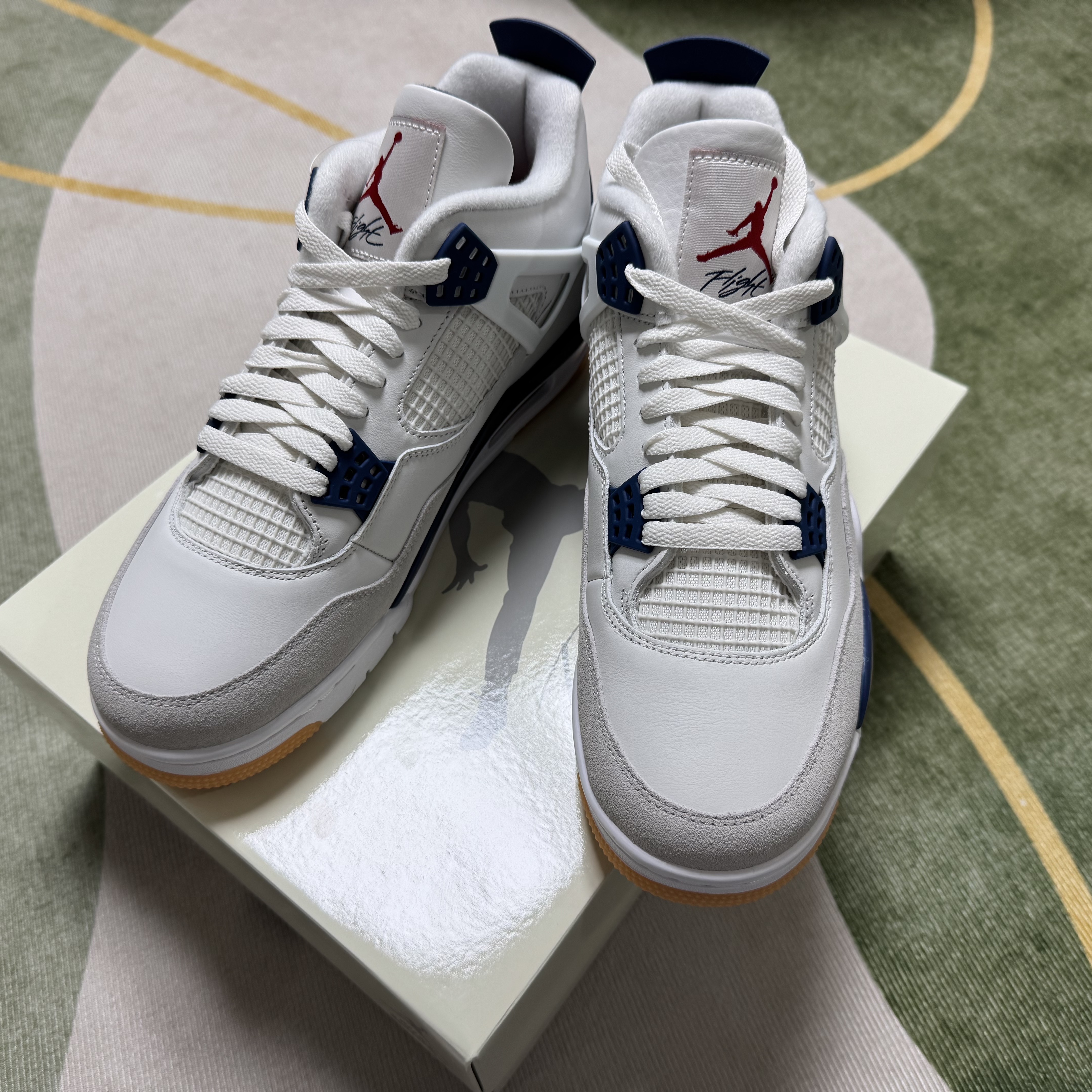 Jordan 4 x Nike SB Retro SP Navy 착용 스타일 - 2