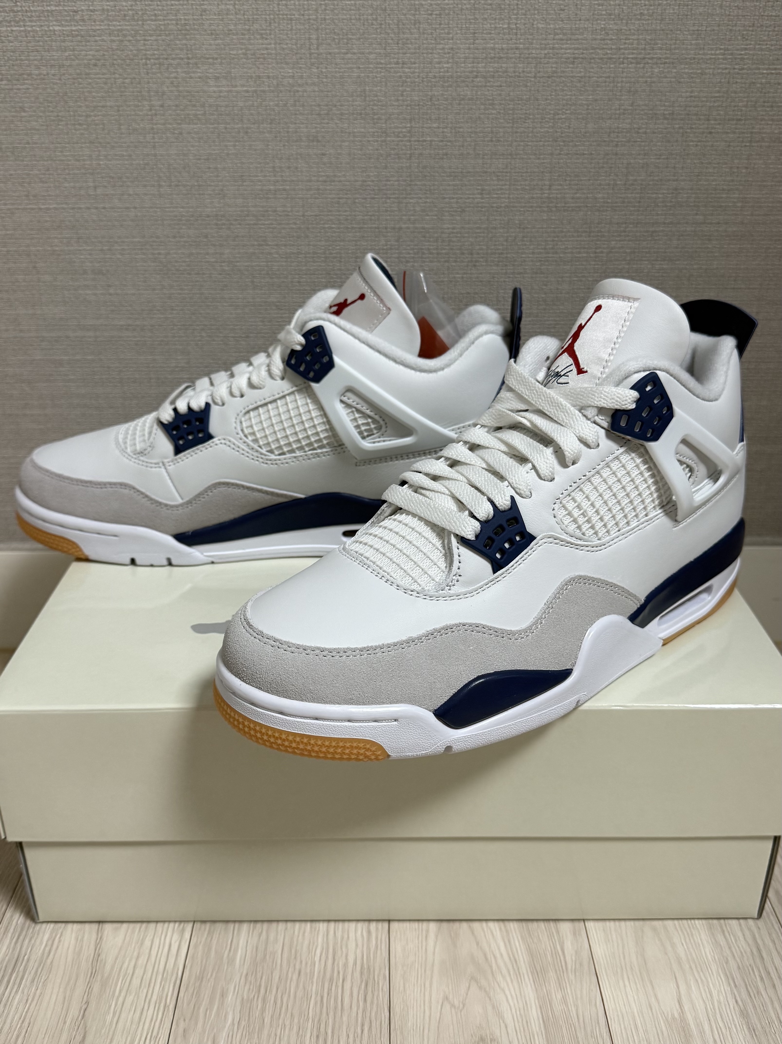 Jordan 4 x Nike SB Retro SP Navy, moif x inapsquare City Dweller Parka Sand 착용 스타일 - 1