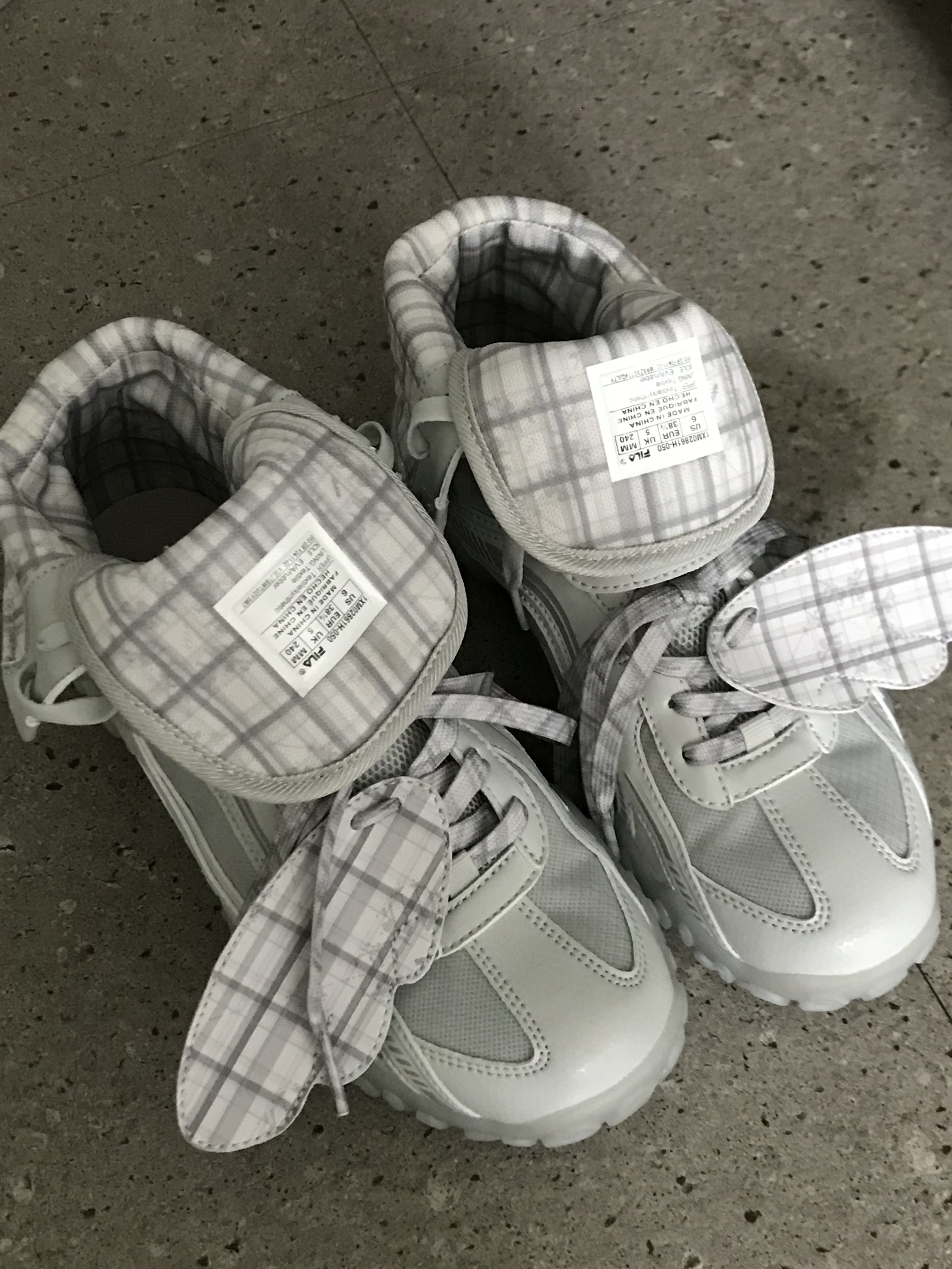 Fila x Ojos Echappe Mid Grey, OJOS Strap Trimming Pattern Jacket Grey 착용 스타일 - 5