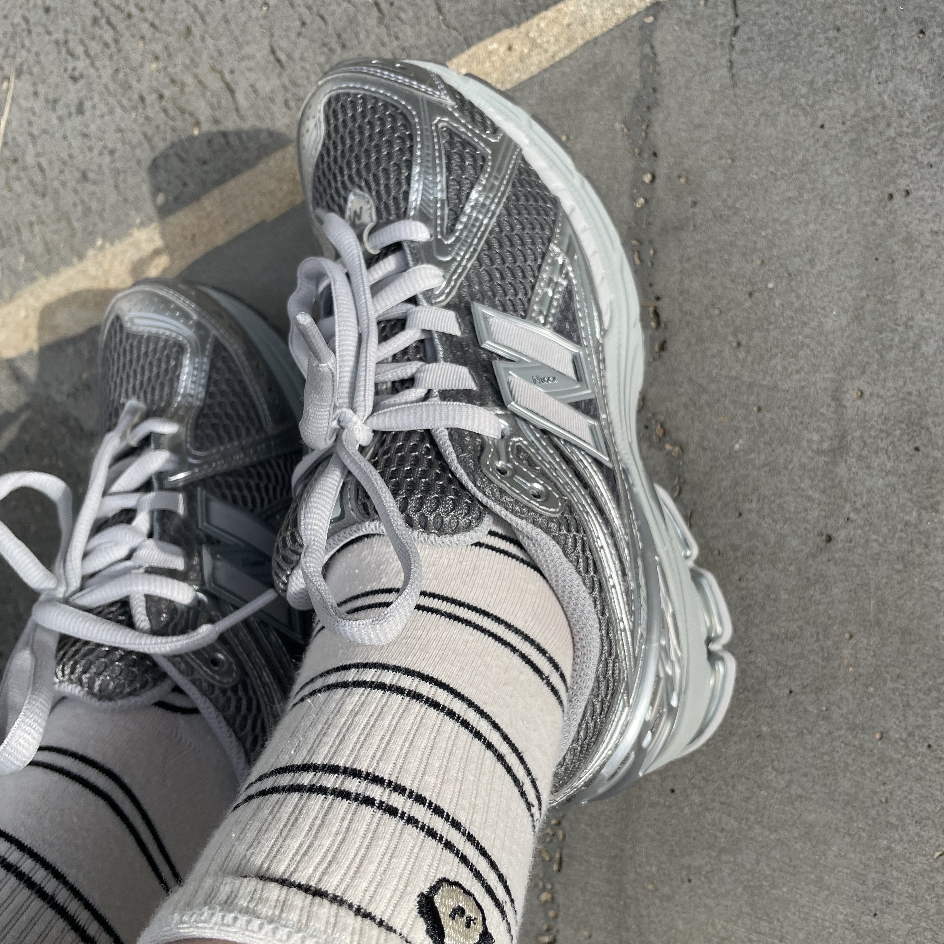New Balance 1906R Harbor Grey Silver Metalic 착용 스타일