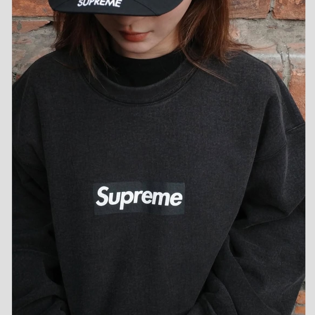 Supreme Washed Box Logo Crewneck Black - 25SS 착용 스타일 - 7