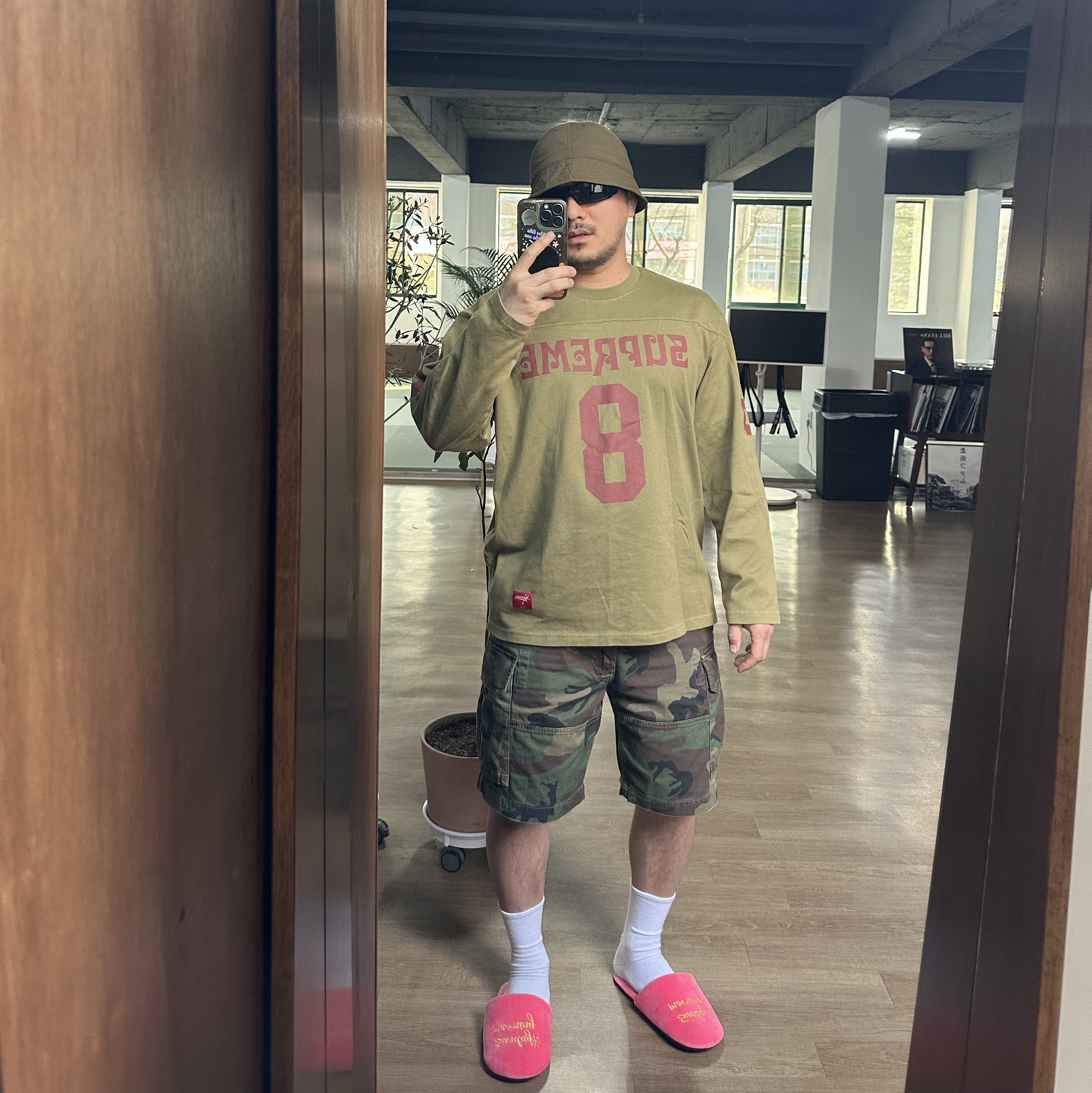 Supreme Affiliated L/S Football Top Light Olive - 25SS 착용 스타일