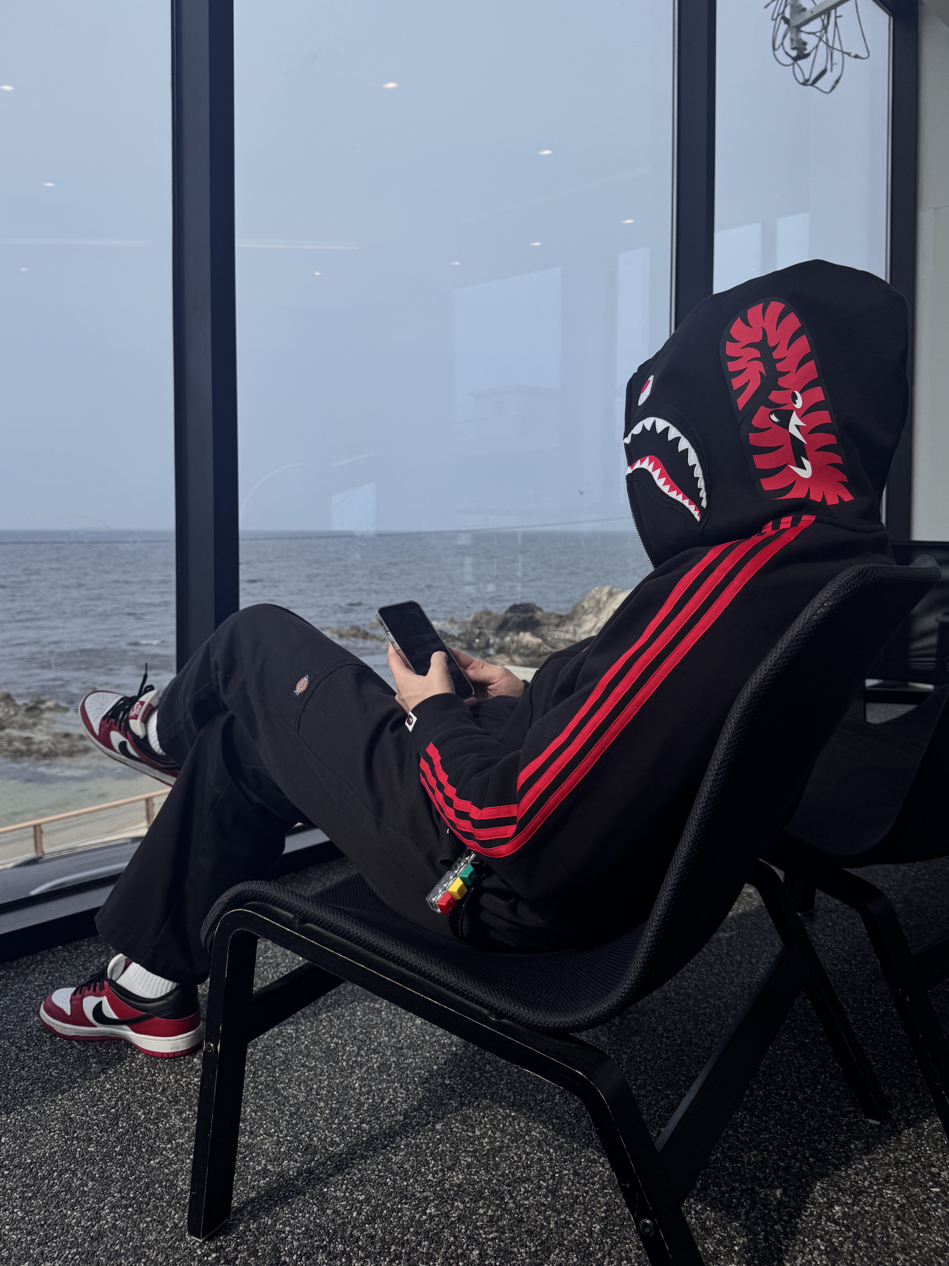 Adidas x BAPE Ultimate Shark Hoodie Black - KR Sizing, G-DRAGON Ubermensch Keycap Keyring 착용 스타일