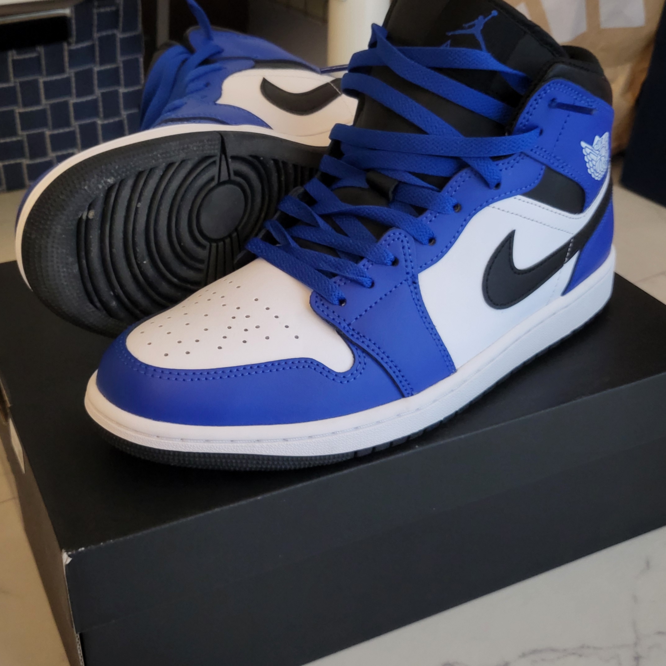 Jordan 1 Mid Game Royal White 착용 스타일