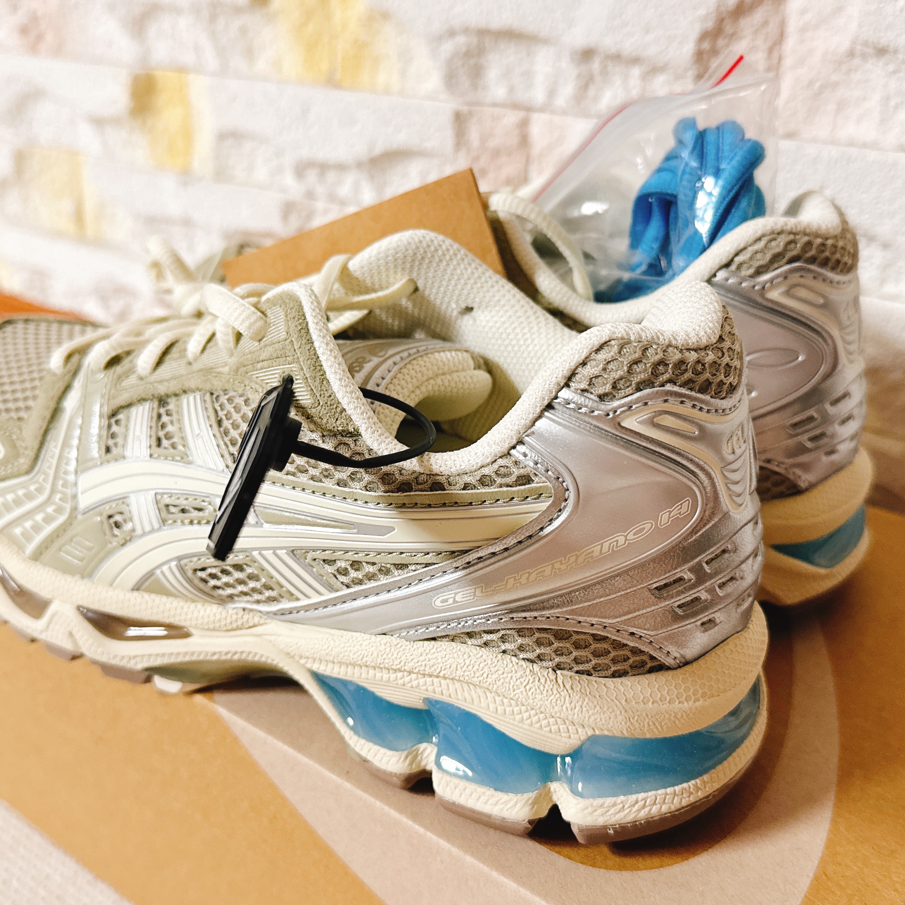 Asics x Juliana Salazar Gel-Kayano 14 Eucalyptus Vanilla Ice 착용 스타일 - 4