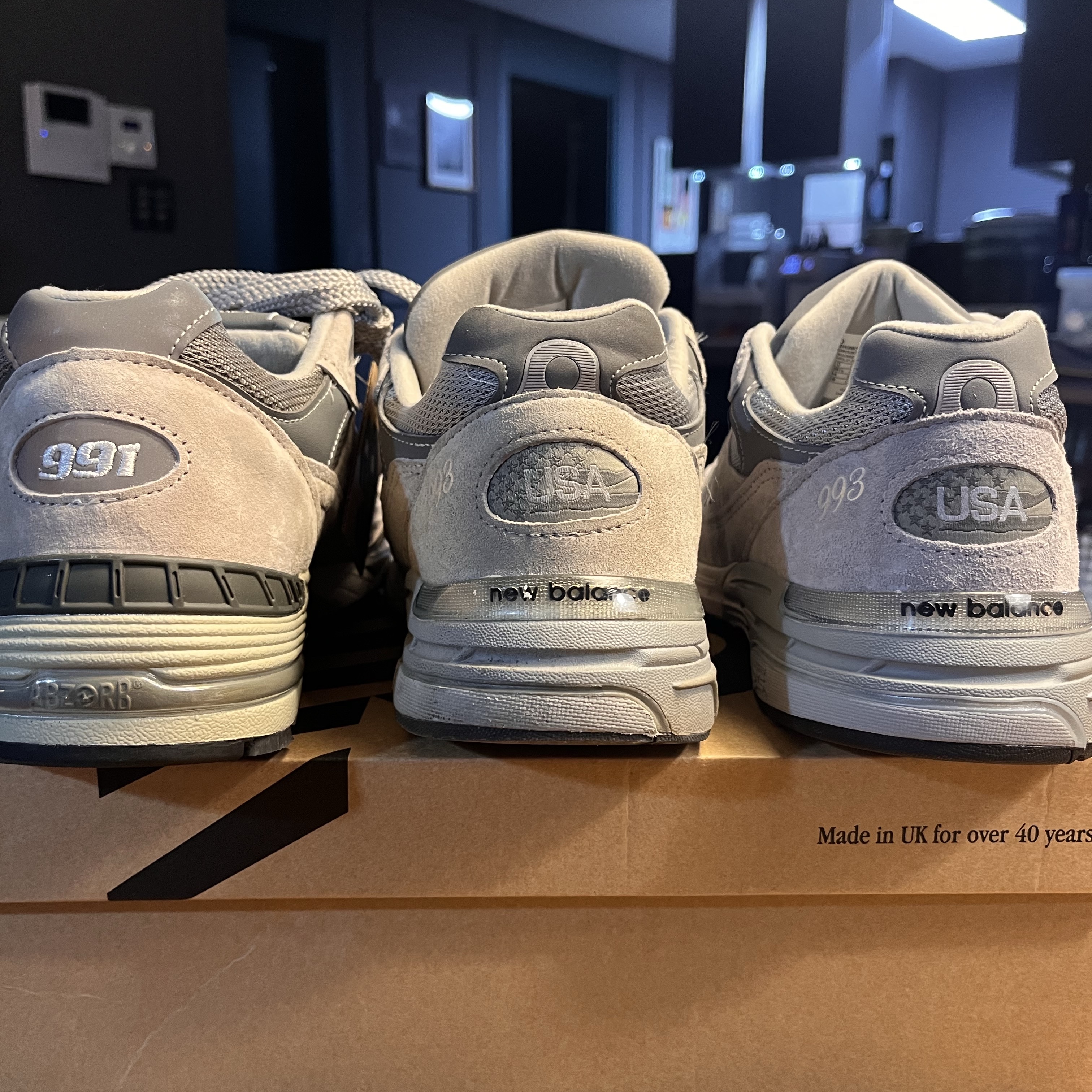 New Balance 993 Made in USA Grey - D Standard, New Balance 991 Made in UK Grey 착용 스타일 - 3