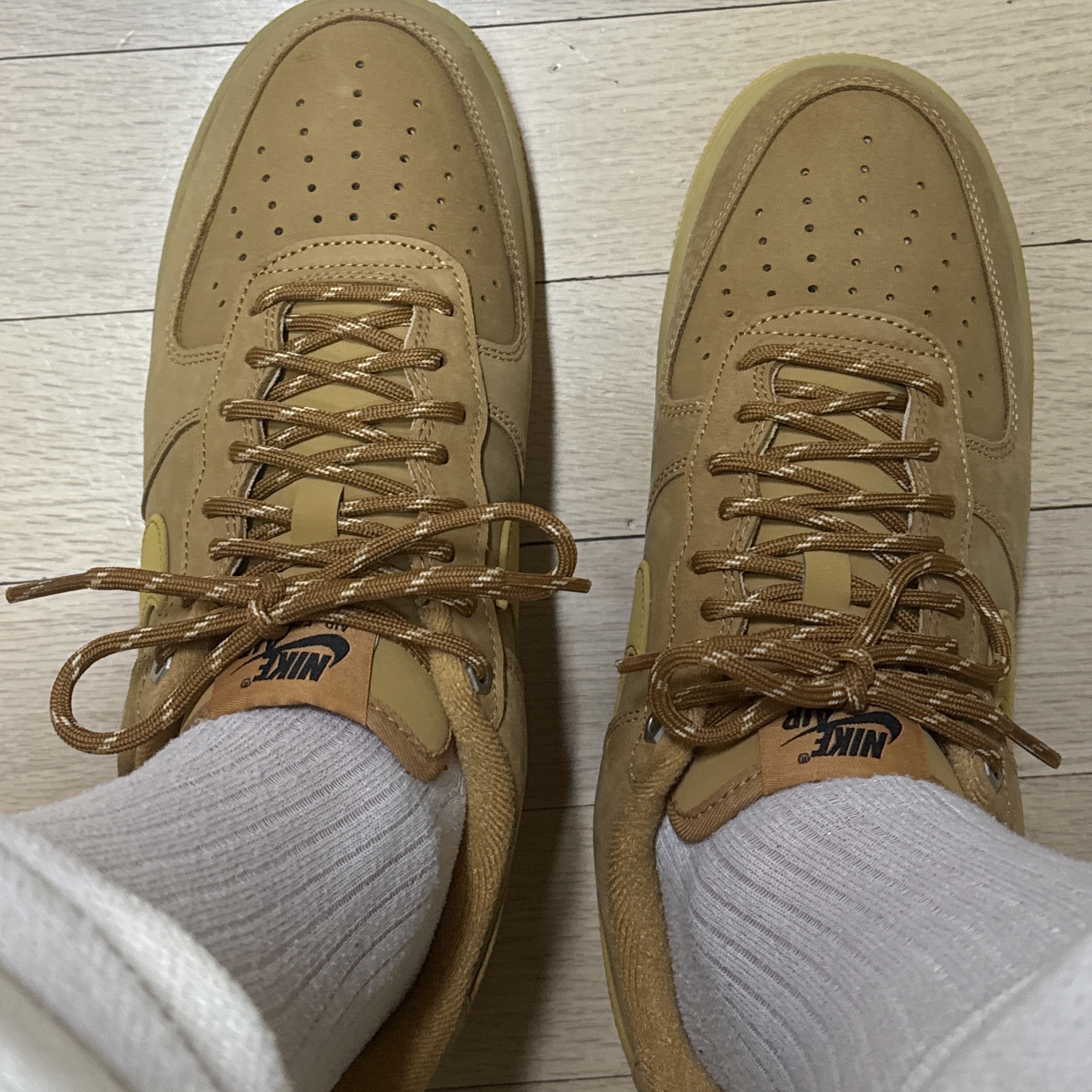 Nike Air Force 1 '07 WB Flax 착용 스타일