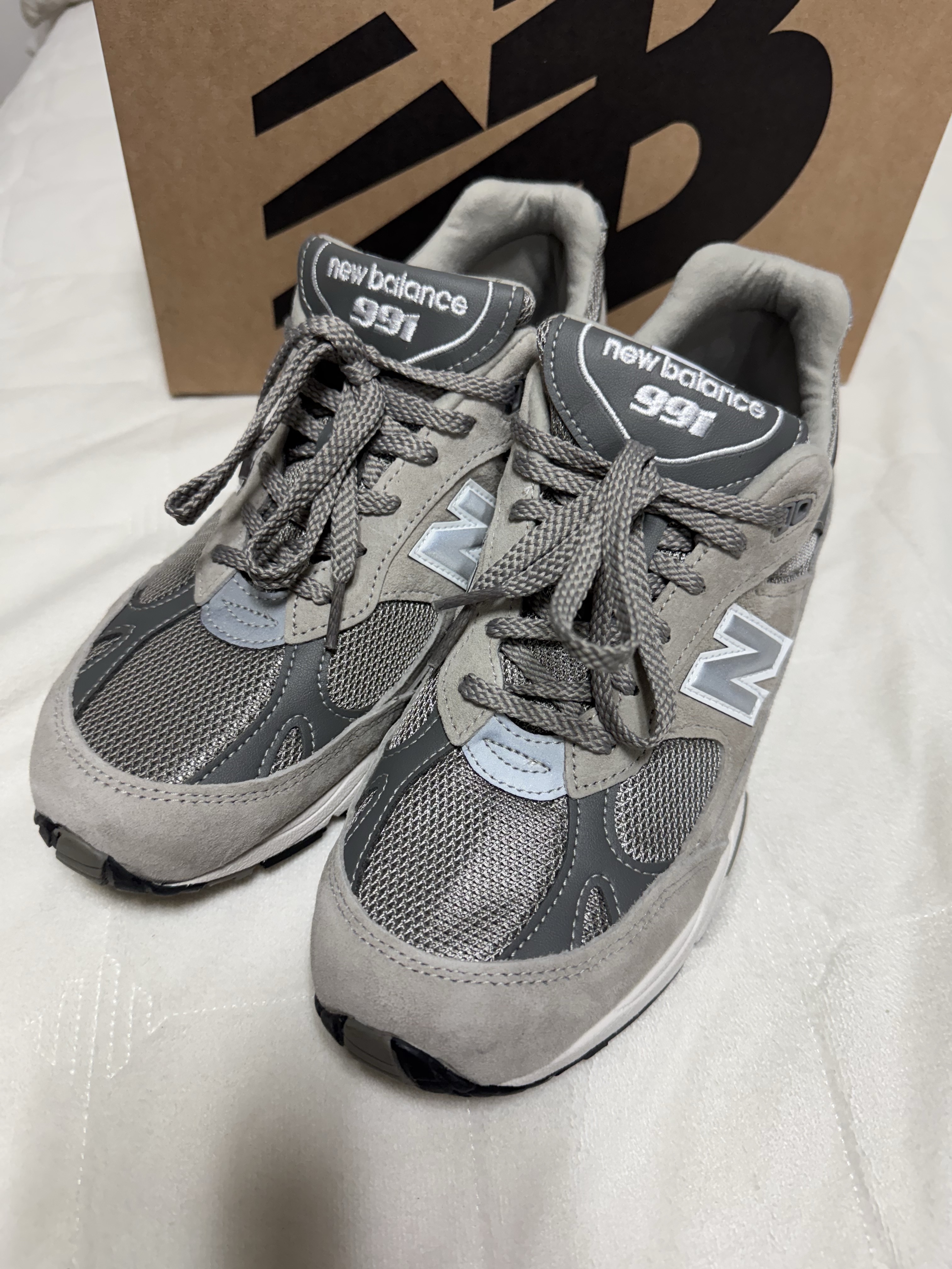 New Balance 991 Made in UK Grey 착용 스타일