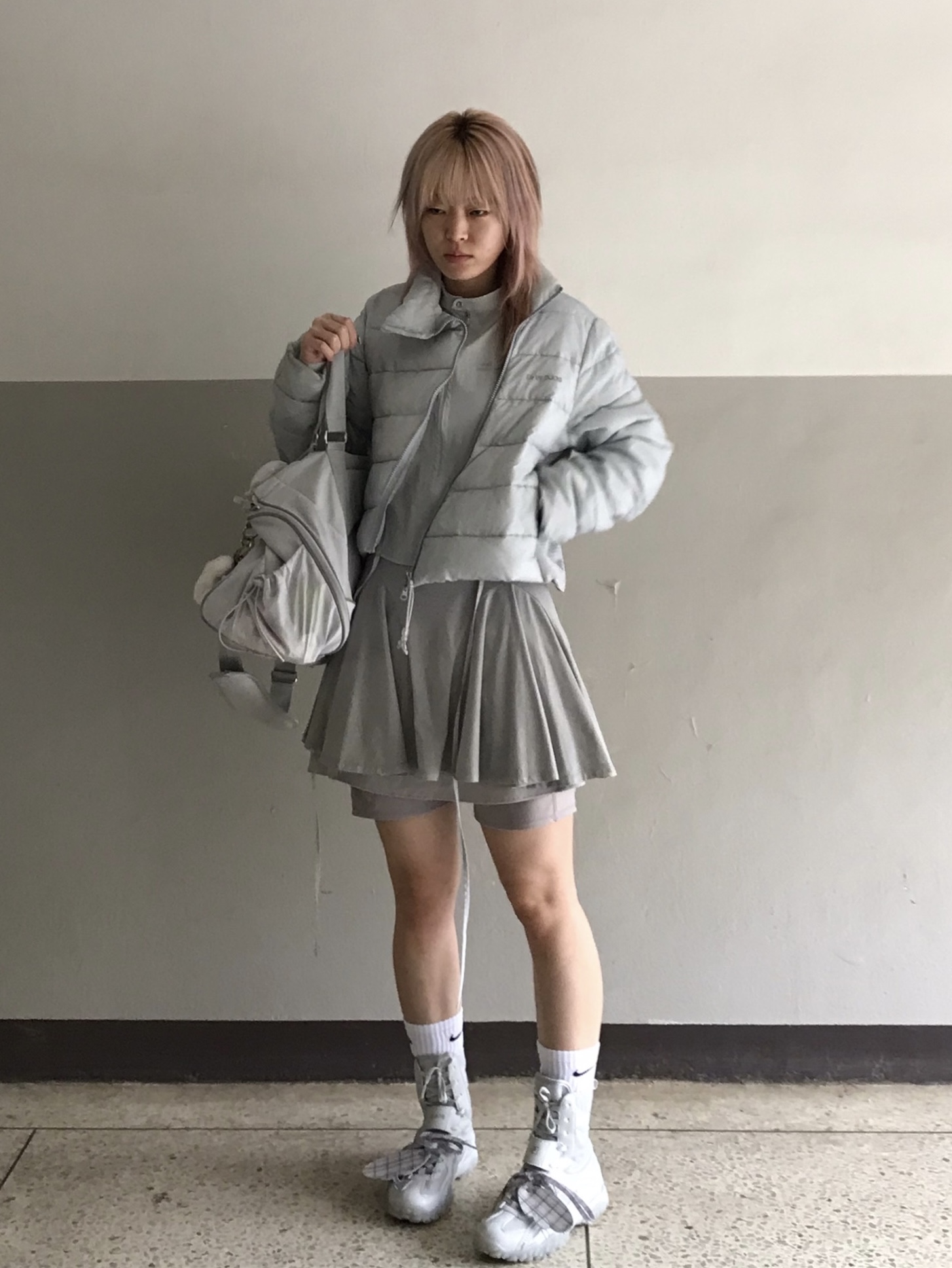 Fila x Ojos Echappe Mid Grey, OJOS Strap Trimming Pattern Jacket Grey 착용 스타일 - 2