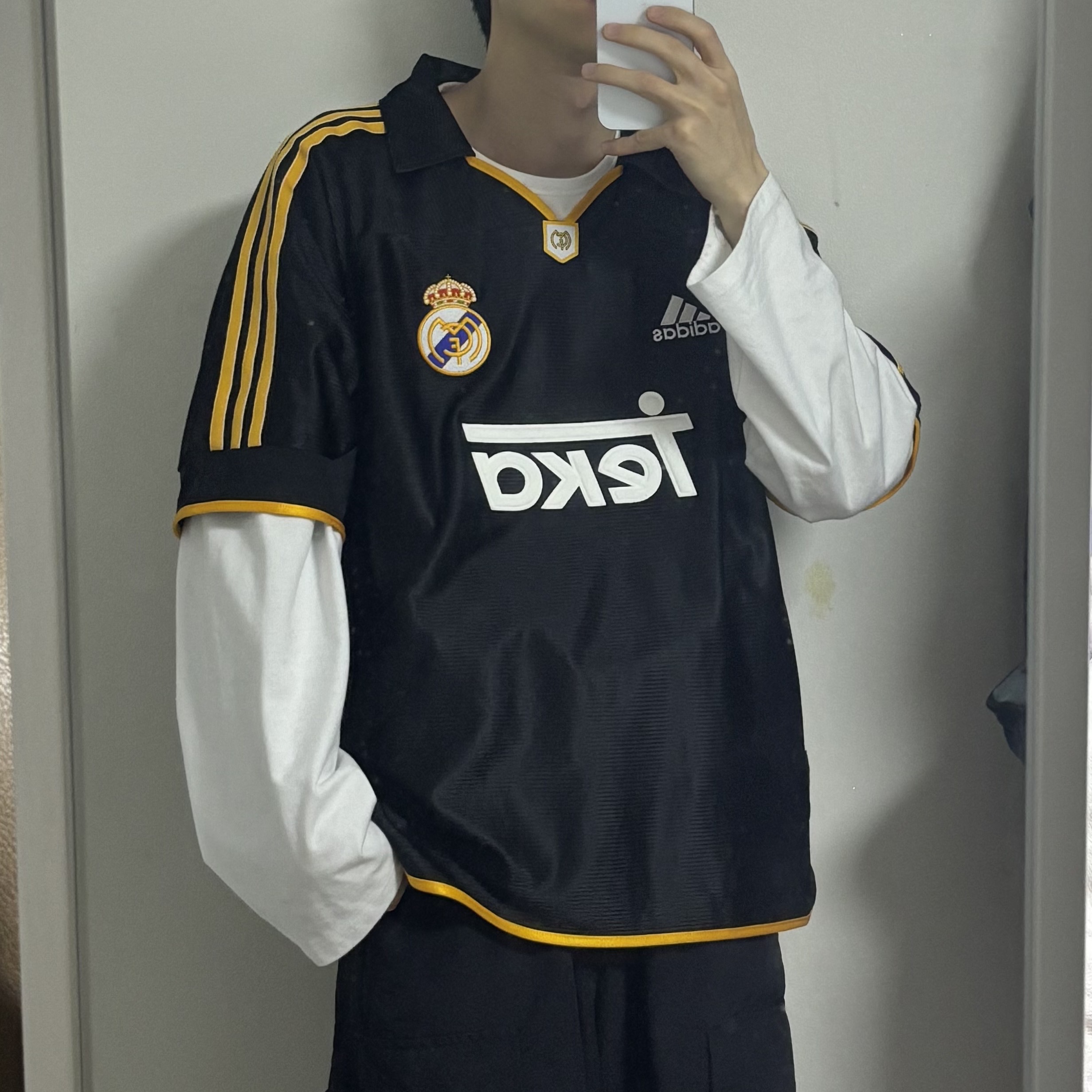 Adidas Real Madrid 99/00 Away Jersey Black - KR Sizing (Non Marking Ver.) 착용 스타일 - 2