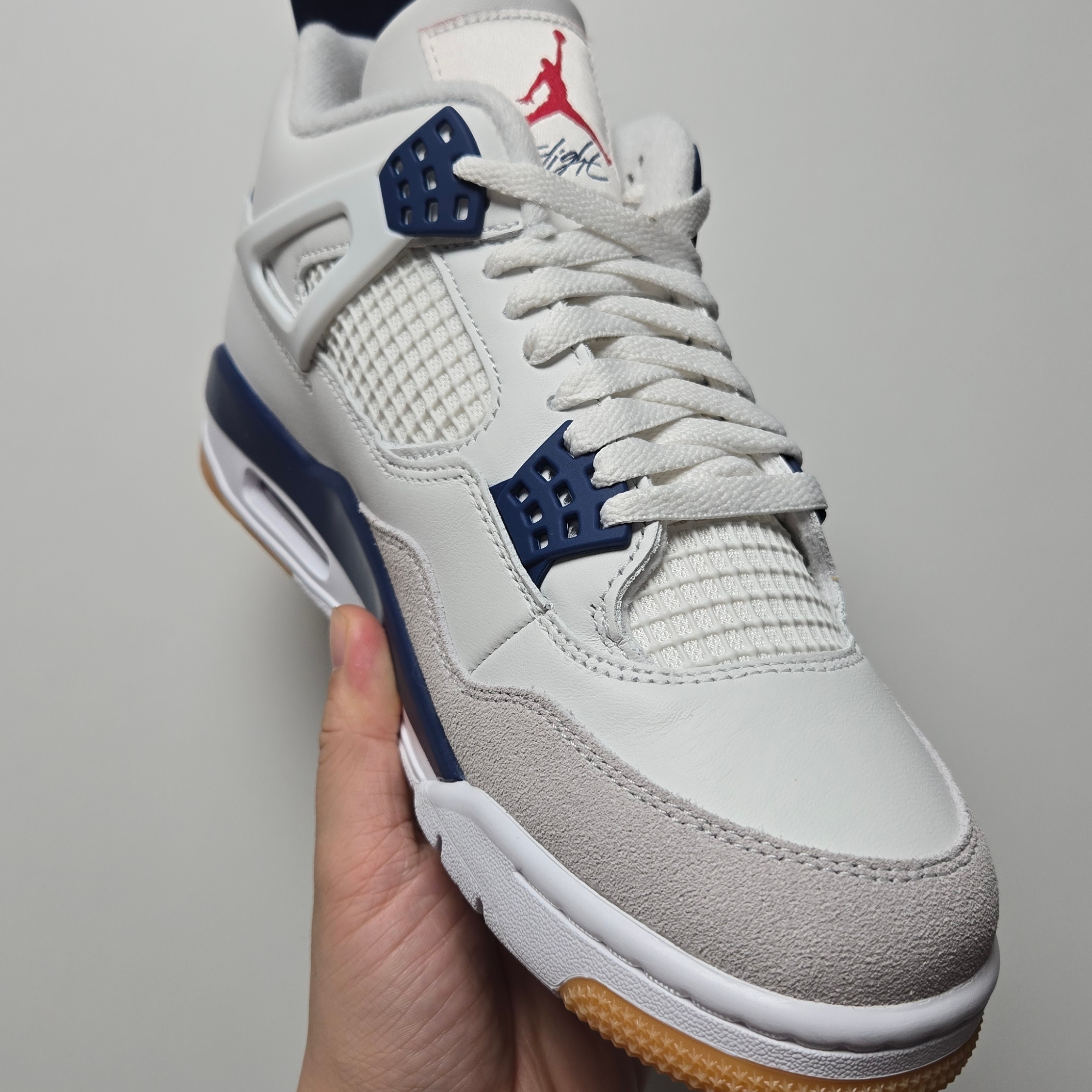 Jordan 4 x Nike SB Retro SP Navy 착용 스타일 - 2