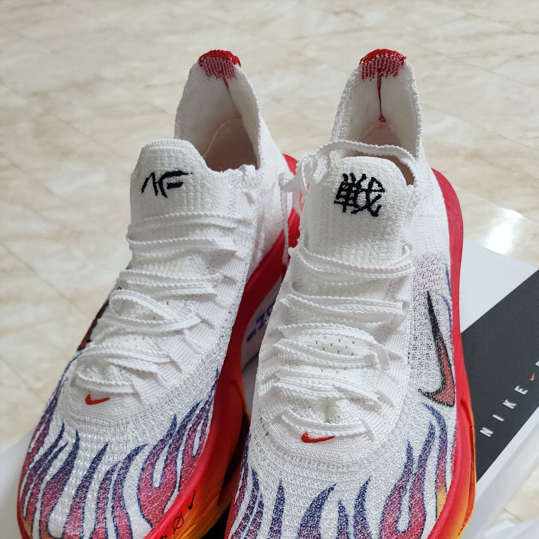 Nike Air Zoom Alphafly Next% 3 PRM White Habanero Red 착용 스타일