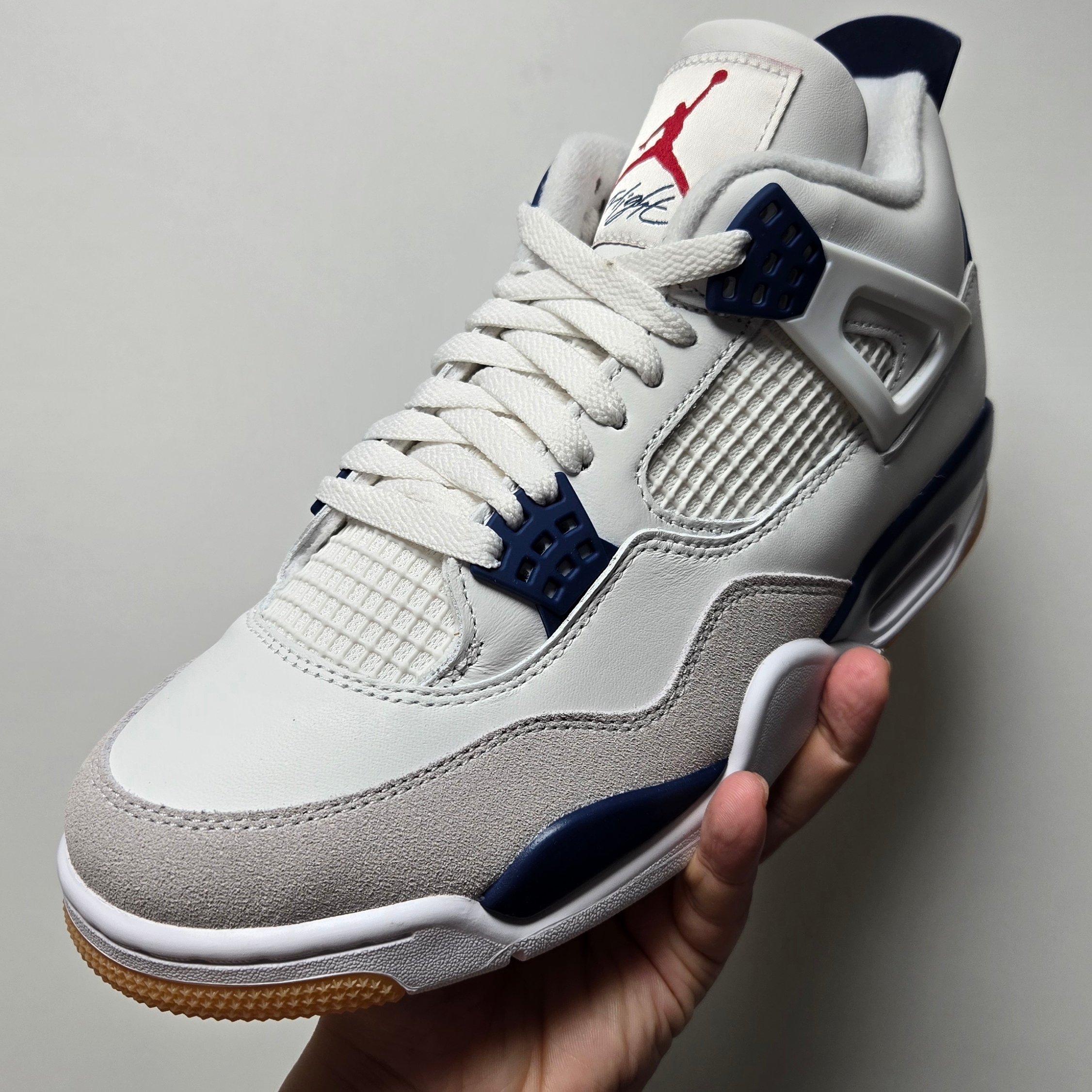Jordan 4 x Nike SB Retro SP Navy 착용 스타일 - 3
