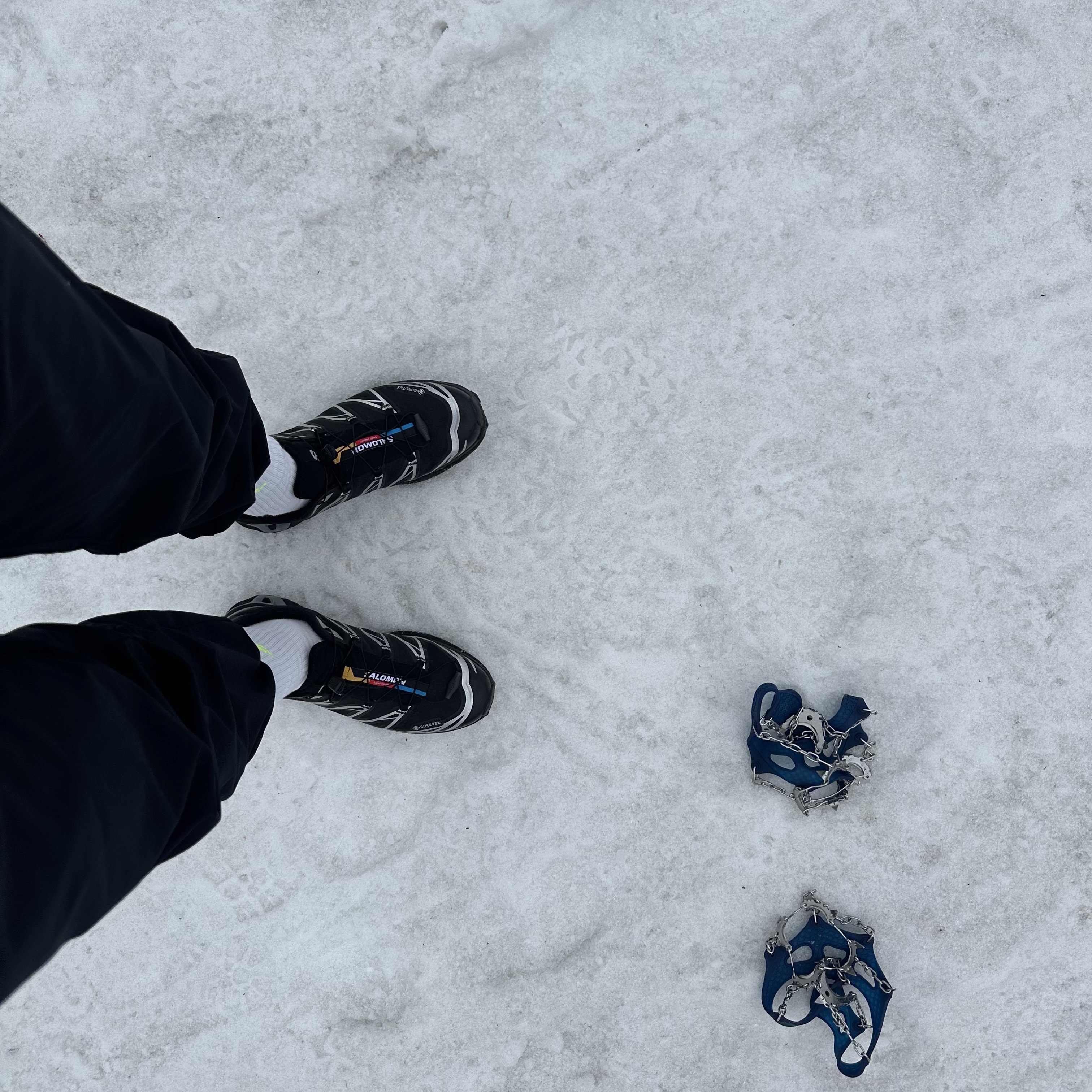 NOMANUAL Penon Wind Shell Warm Gray, Salomon XT-6 GTX Black Silver 착용 스타일 - 2