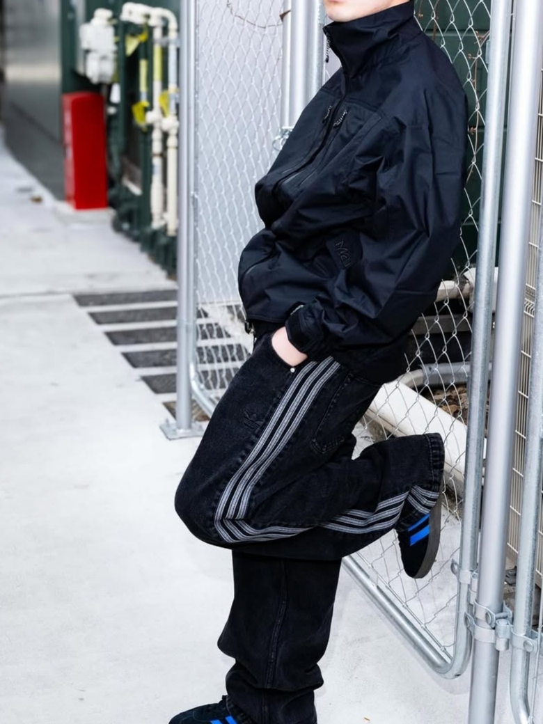 Adidas Adicolor Denim Firebird Pants True Black Denim - KR Sizing, Adidas Adicolor Denim Firebird Track Top True Black Denim  - KR Sizing 착용 스타일