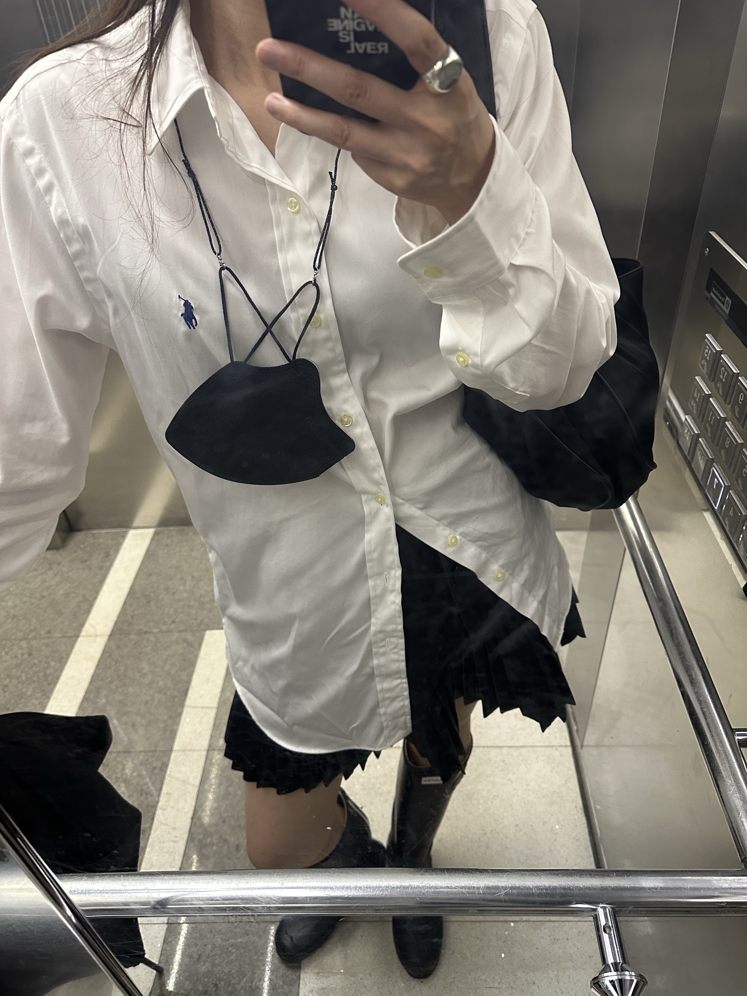 (W) Hunter Original Tall Rain Boots Black 착용 스타일