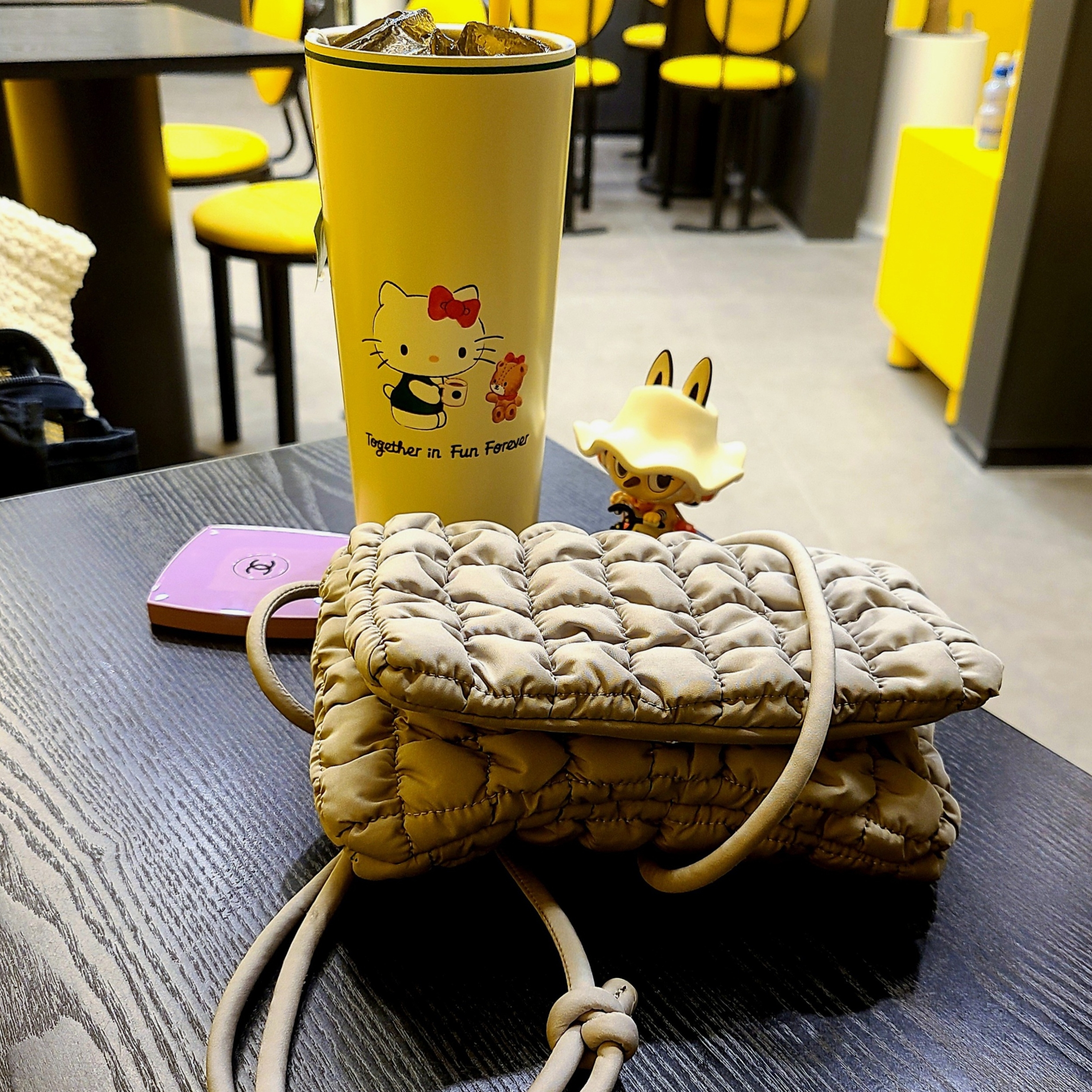 Pop Mart Labubu The Monsters x One Piece Series Figures Sealed Case (12 Blind Boxes), Starbucks x Hello Kitty SS Cold Cup 473ml 착용 스타일 - 3