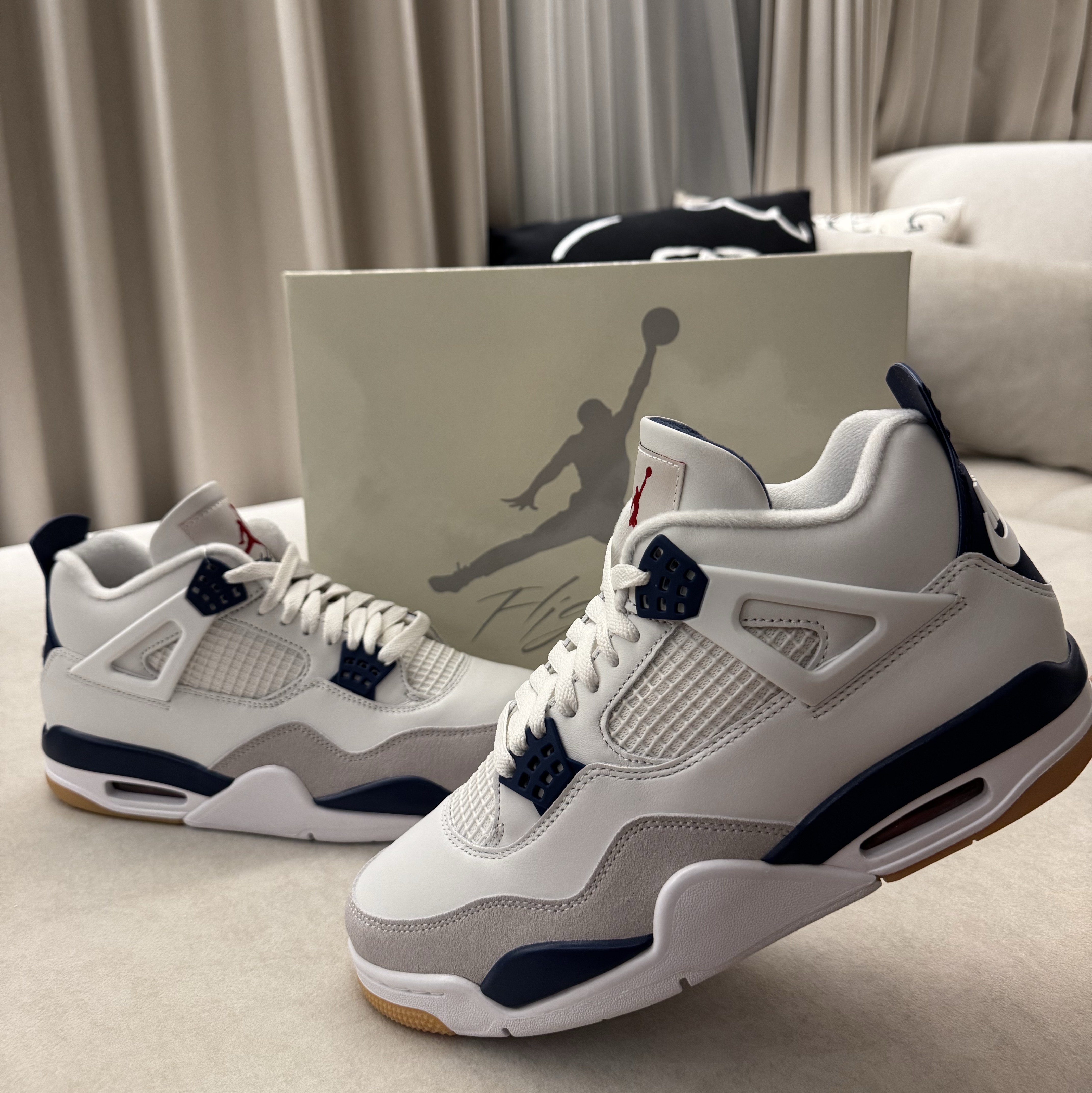 Jordan 4 x Nike SB Retro SP Navy 착용 스타일