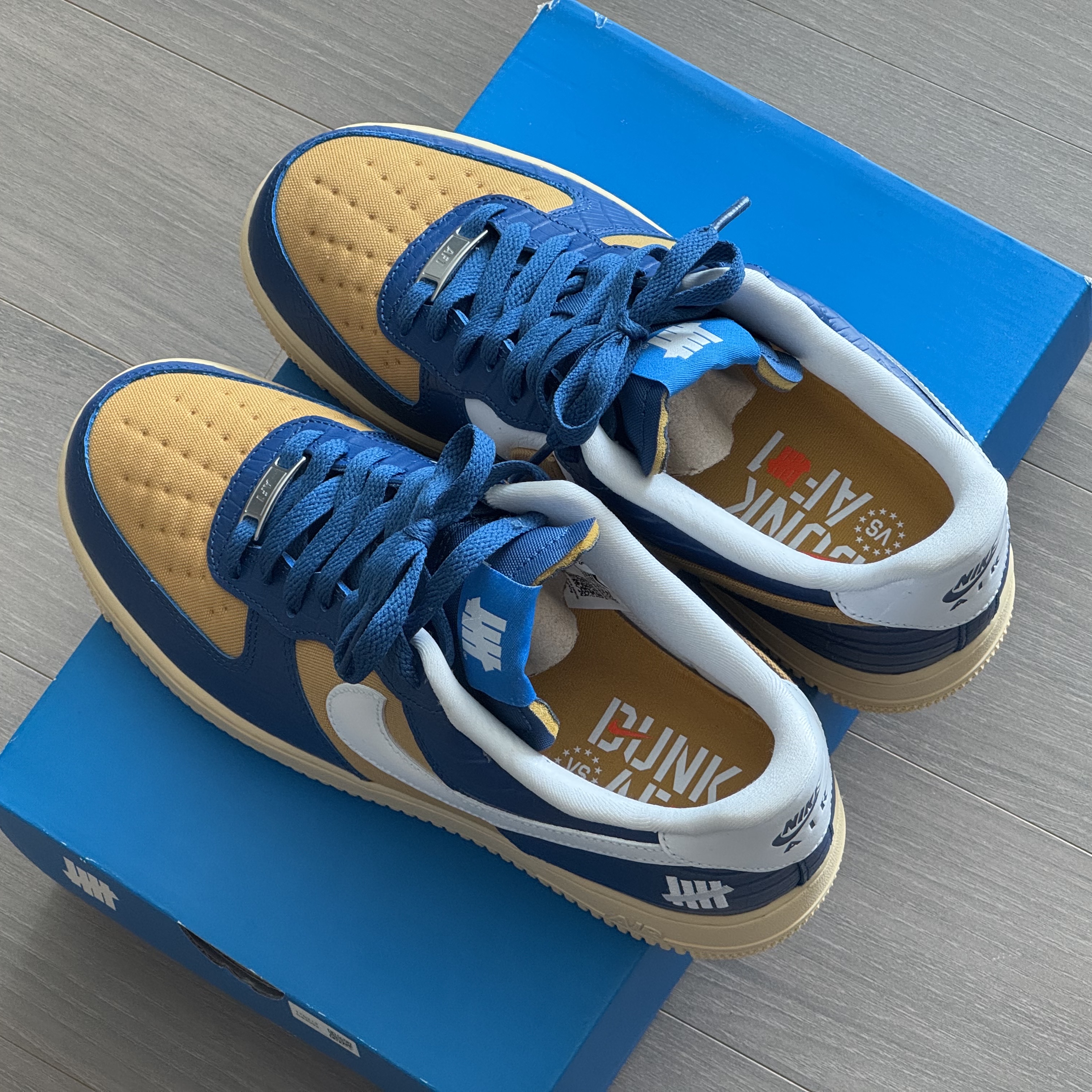 Nike x Undefeated Air Force 1 Low SP 5 On It Court Blue 착용 스타일