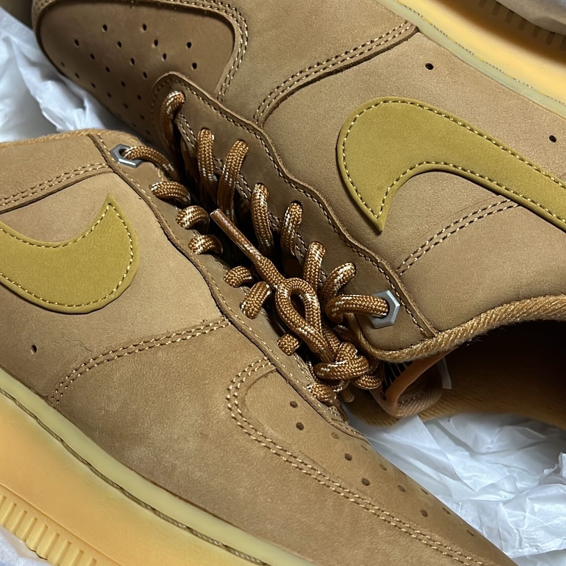 Nike Air Force 1 '07 WB Flax 착용 스타일