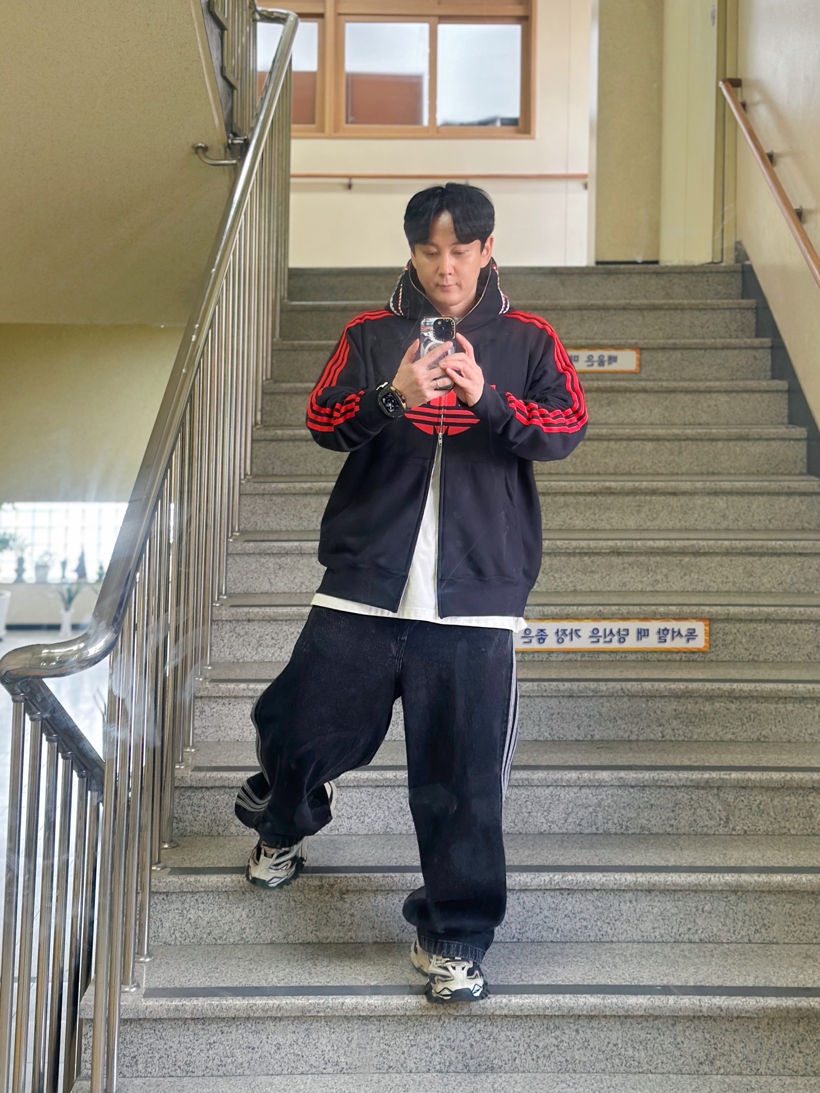 Adidas x BAPE Ultimate Shark Hoodie Black - KR Sizing, Adidas Adicolor Denim Firebird Pants True Black Denim - KR Sizing 착용 스타일 - 2