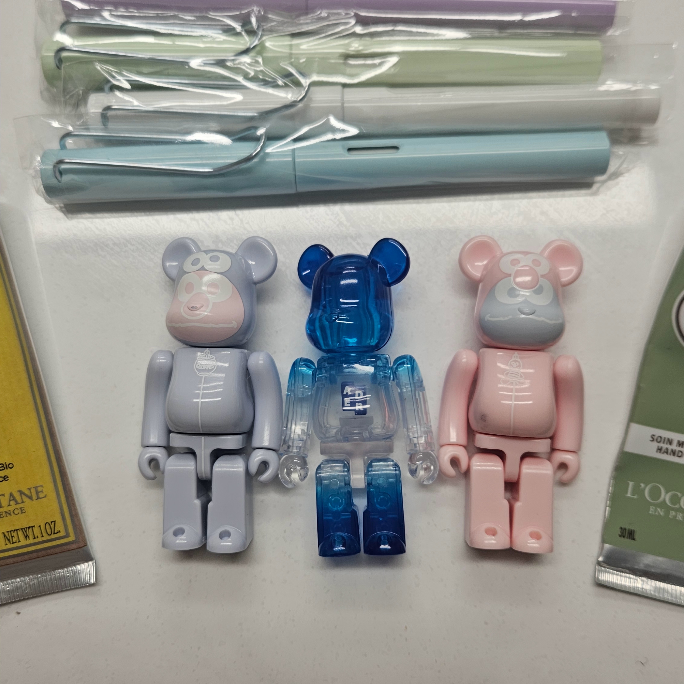 Bearbrick x Ader Error 100%, Bearbrick Series 48 Sealed Case 100% (24 Blind Boxes) 착용 스타일 - 2