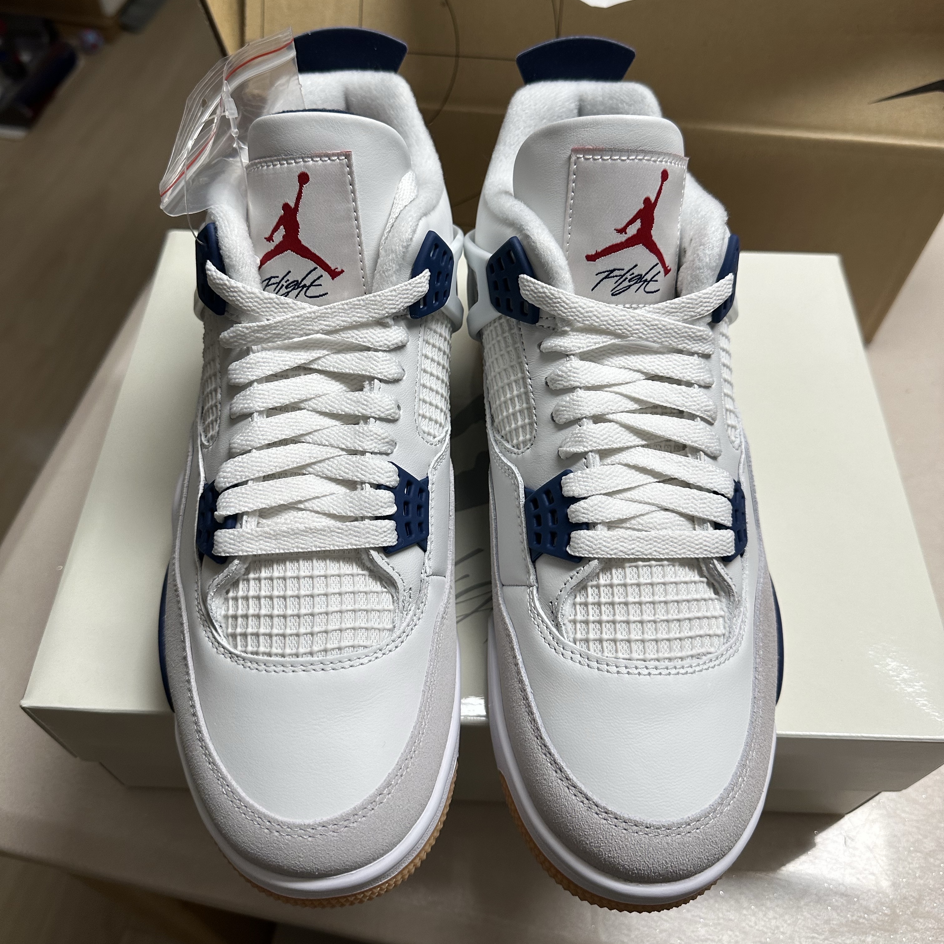 Jordan 4 x Nike SB Retro SP Navy 착용 스타일 - 5