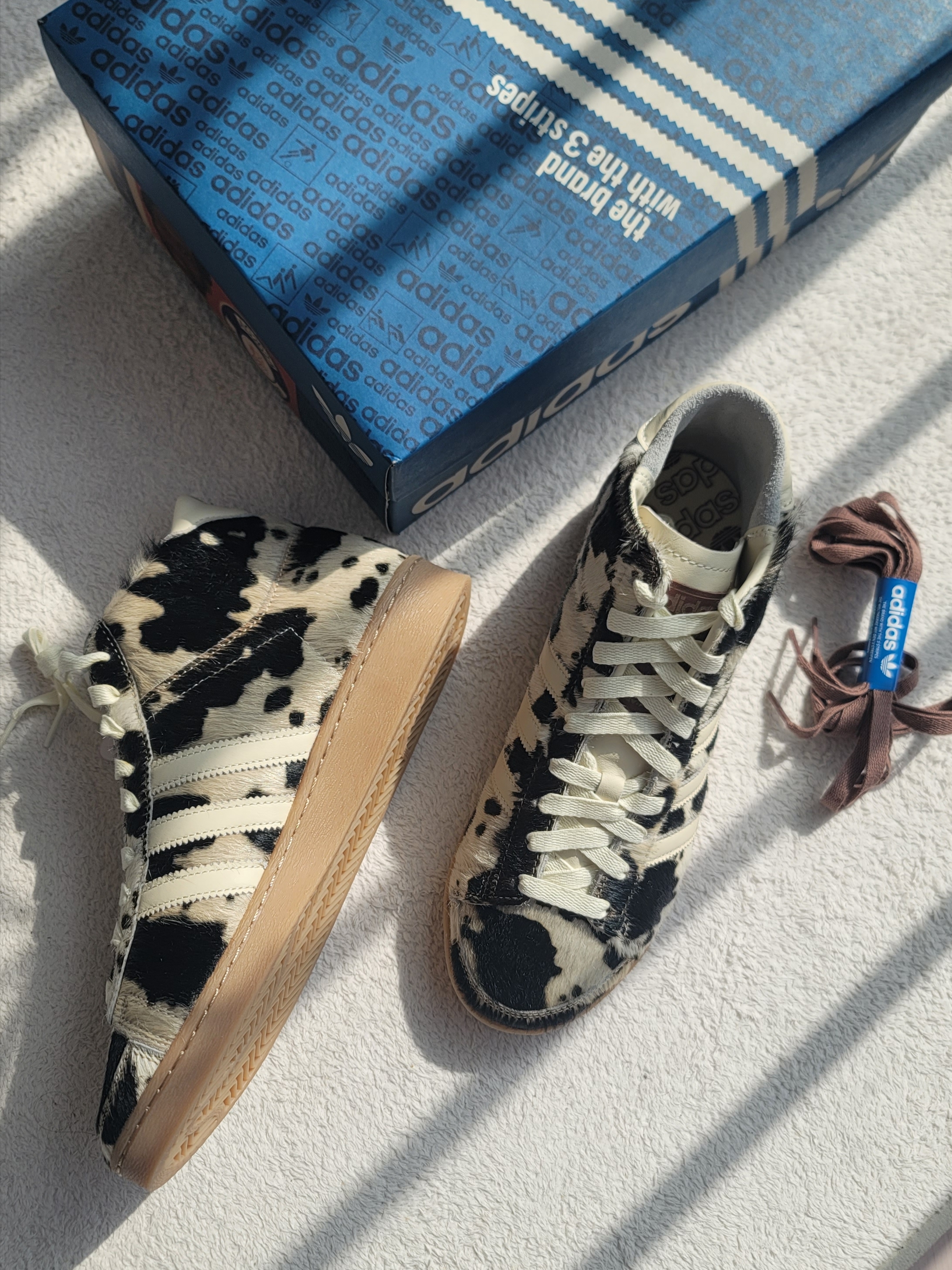 Adidas Jabbar OG High Off White Orbit Grey 착용 스타일 - 3