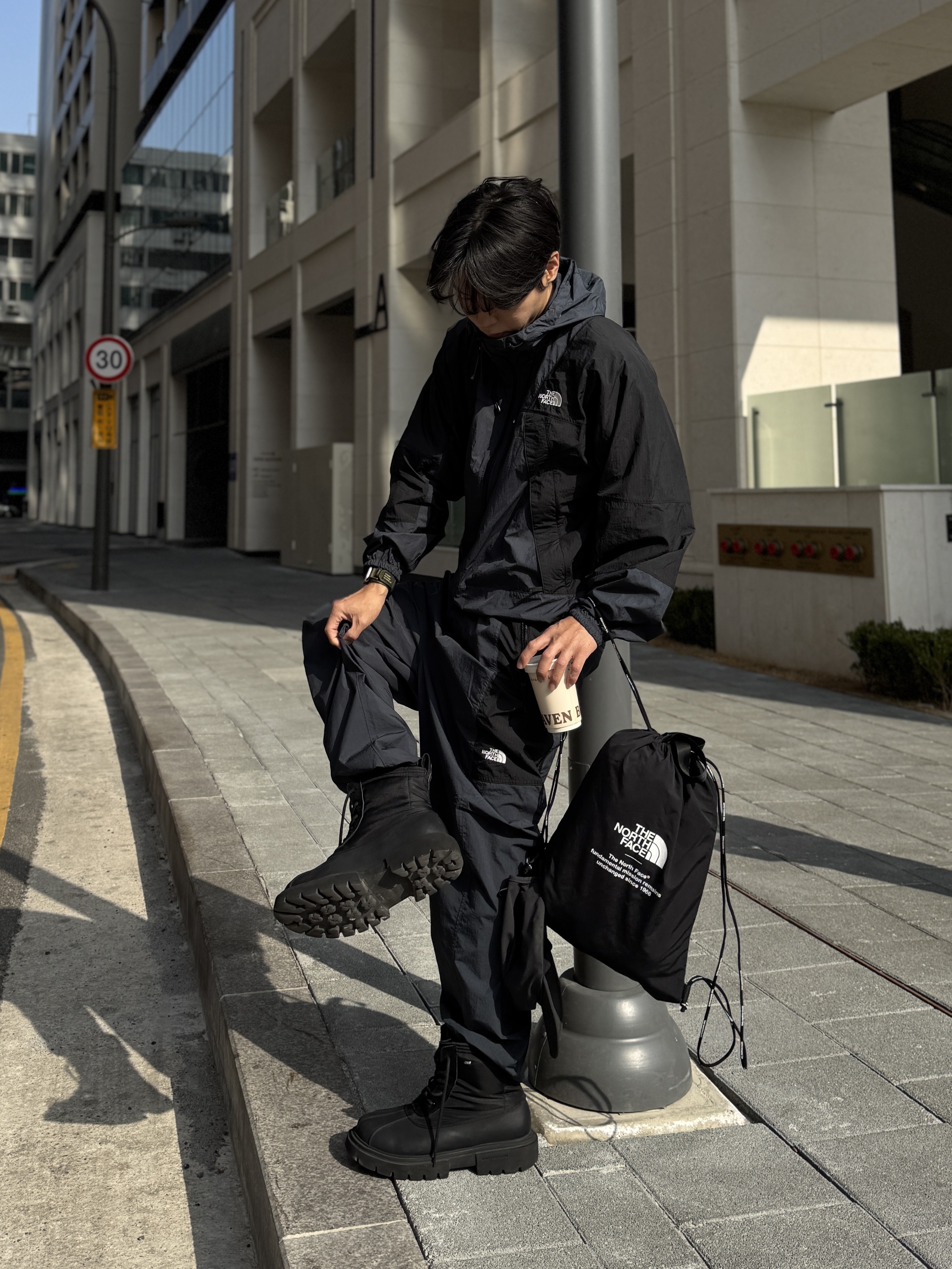 moif x inapsquare City Dweller Parka Sand 착용 스타일 - 4