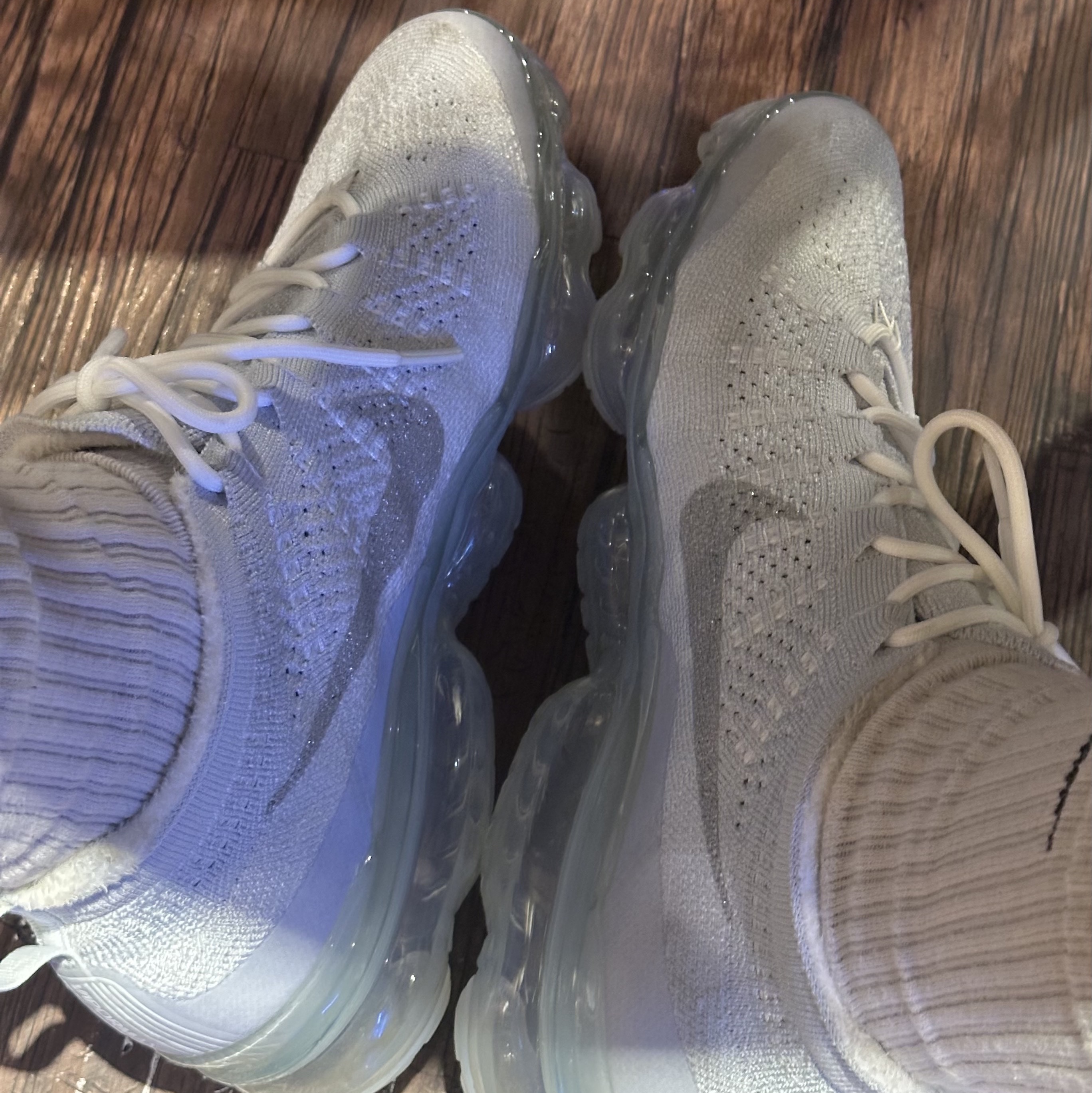 Nike Air VaporMax 2023 Flyknit Pure Platinum 착용 스타일