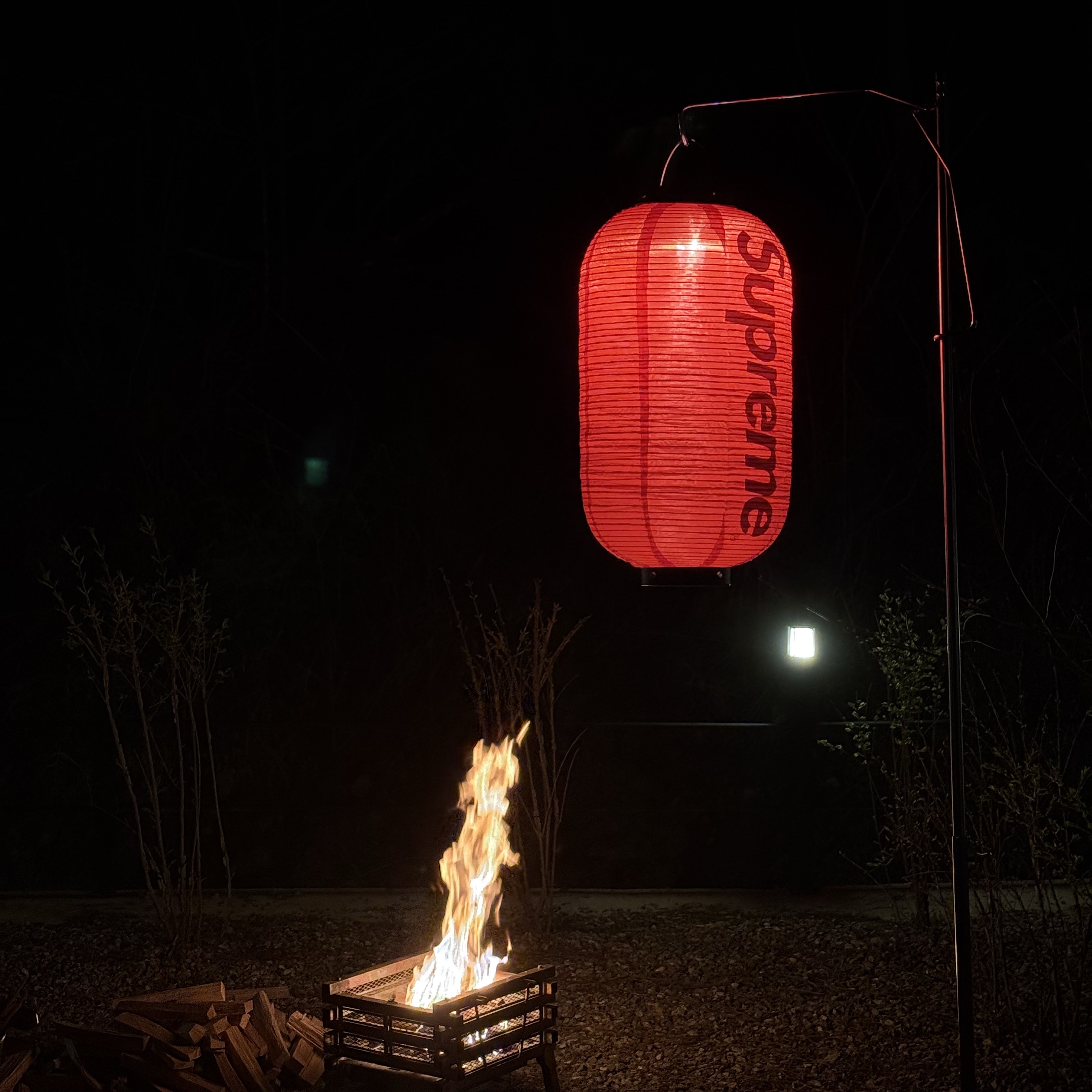 Supreme Hanging Lantern Red - 19FW 착용 스타일
