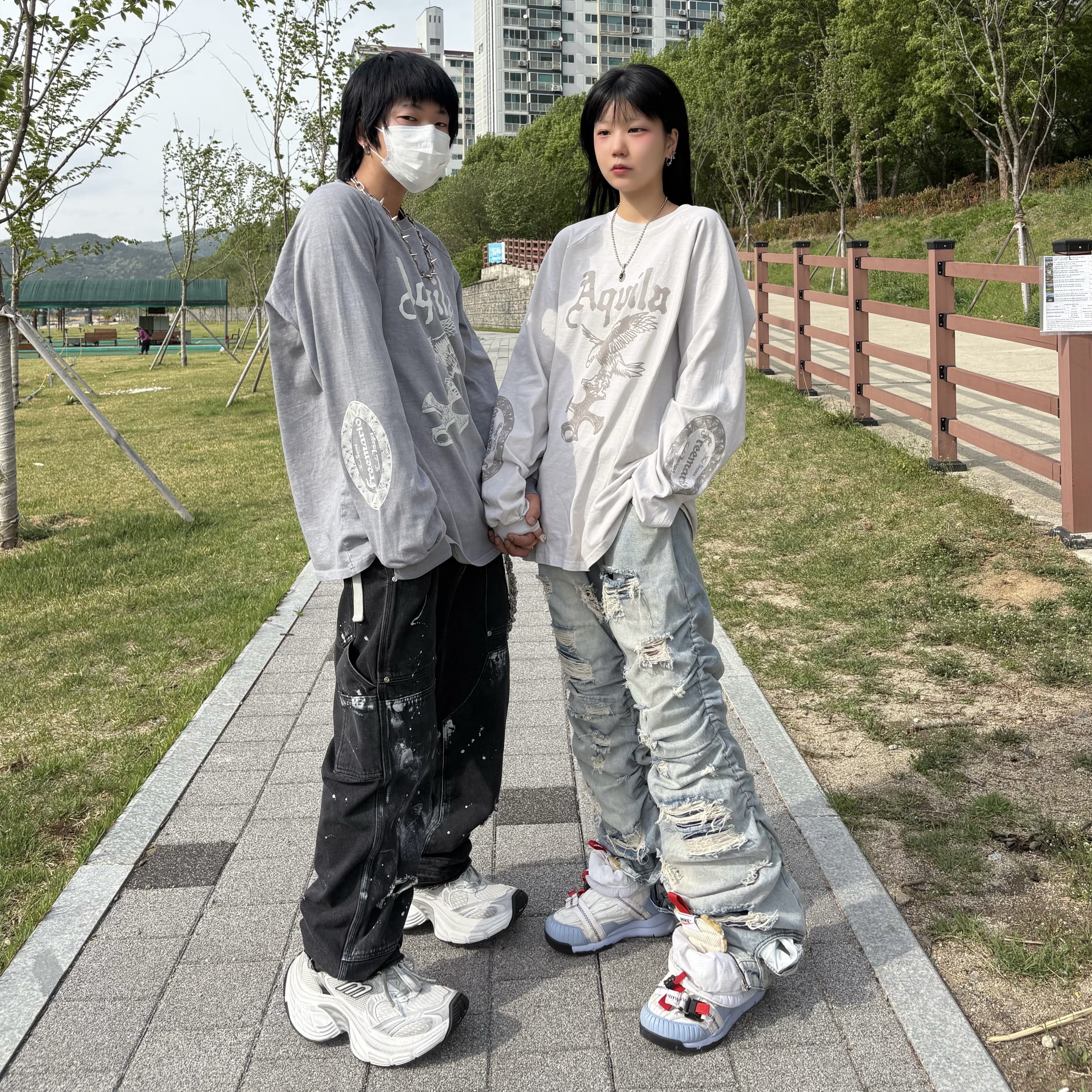 Wapworks Work Double Knee Carpenter Pants, Balenciaga 10XL Sneakers White Grey Silver Black 착용 스타일 - 2