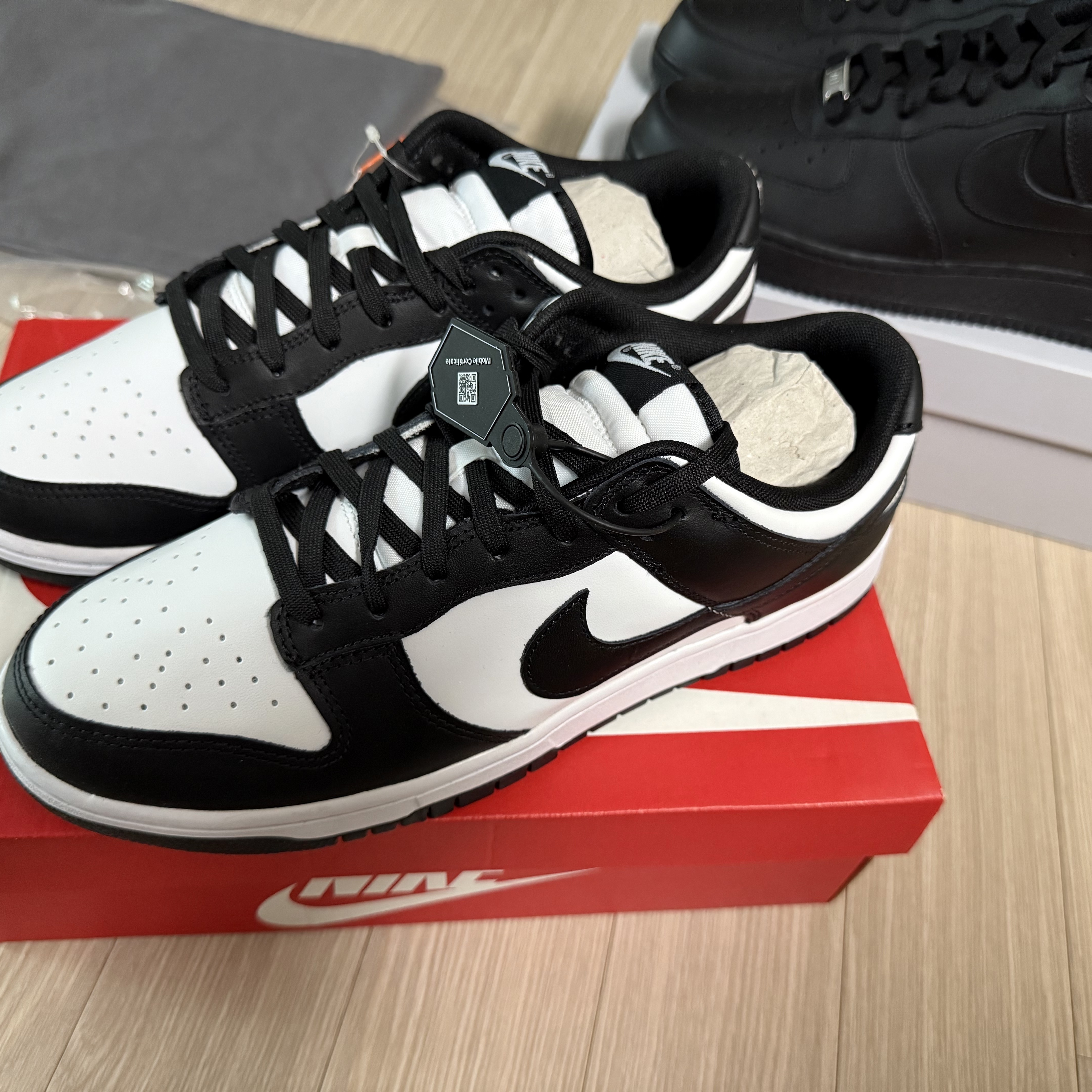 Nike Dunk Low Retro Black 착용 스타일 - 1