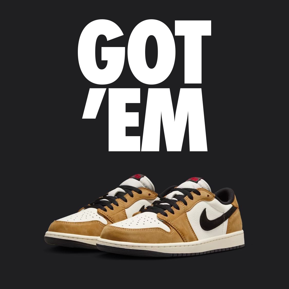 Jordan 1 Low OG Sail and Golden Harvest 착용 스타일