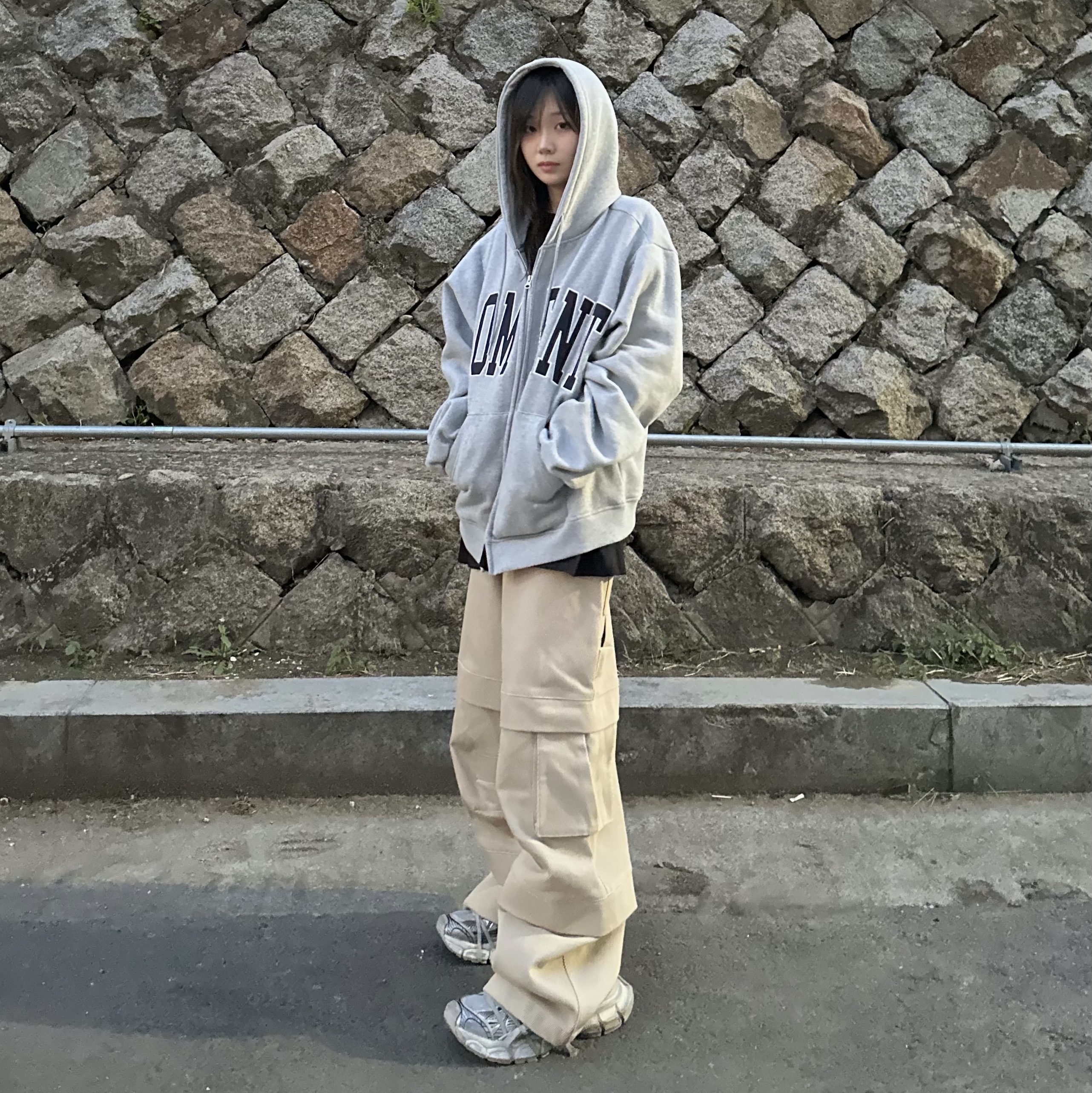 Balenciaga 3XL Sneakers Light Beige 착용 스타일 - 1