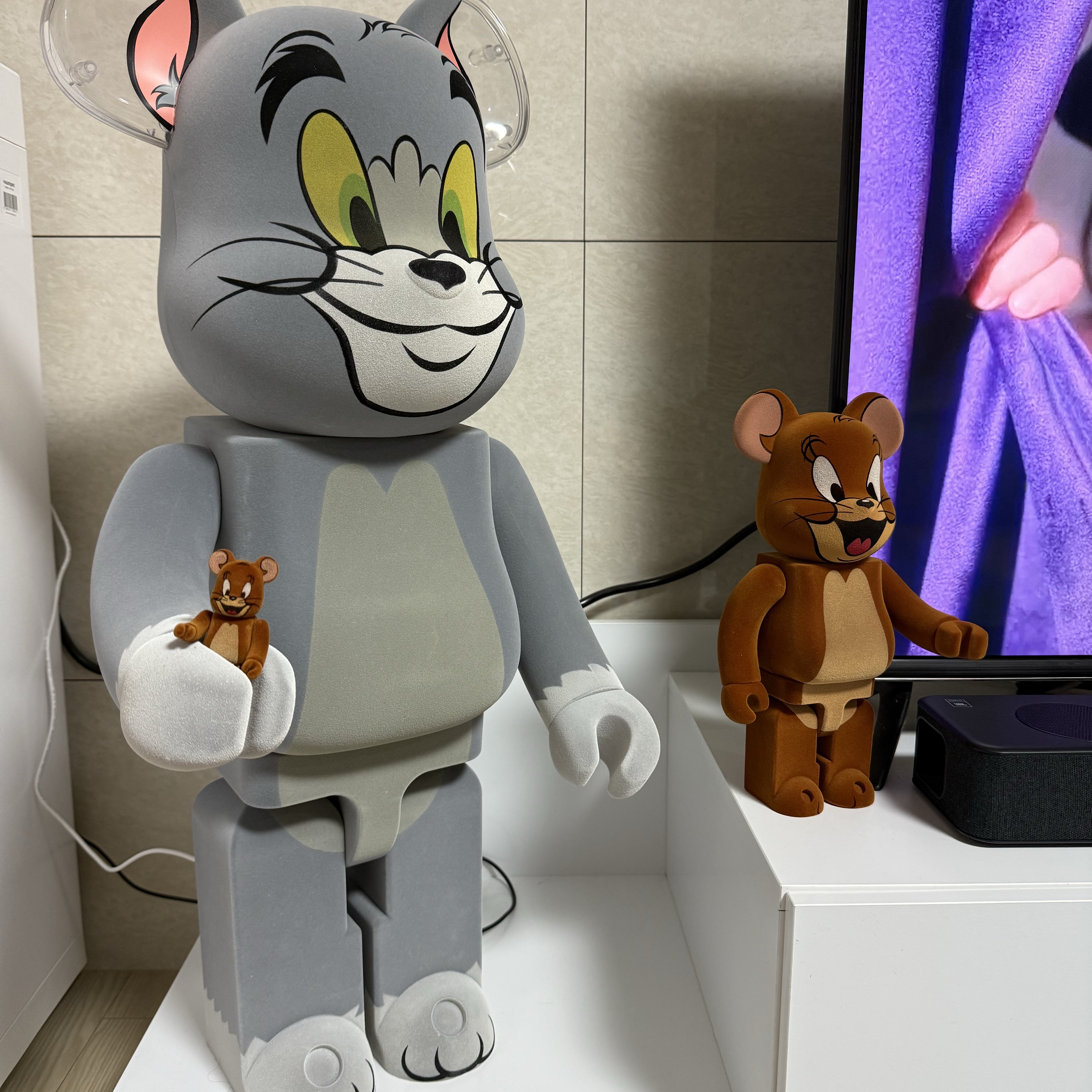 Bearbrick Tom & Jerry Jerry Flocky Ver. 100% & 400% Set 착용 스타일 - 2