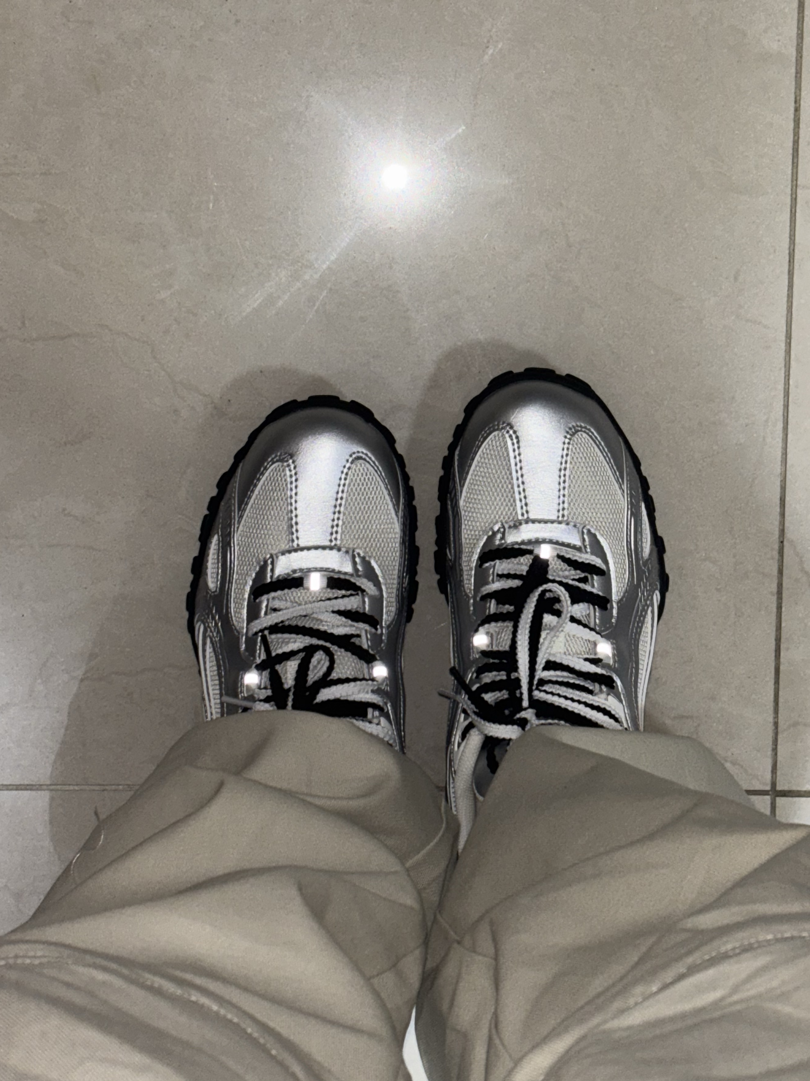 Fila Echappe MS Silver Moon, [6% 적립] FILA Echappe Ms Silvermoon 착용 스타일 - 4