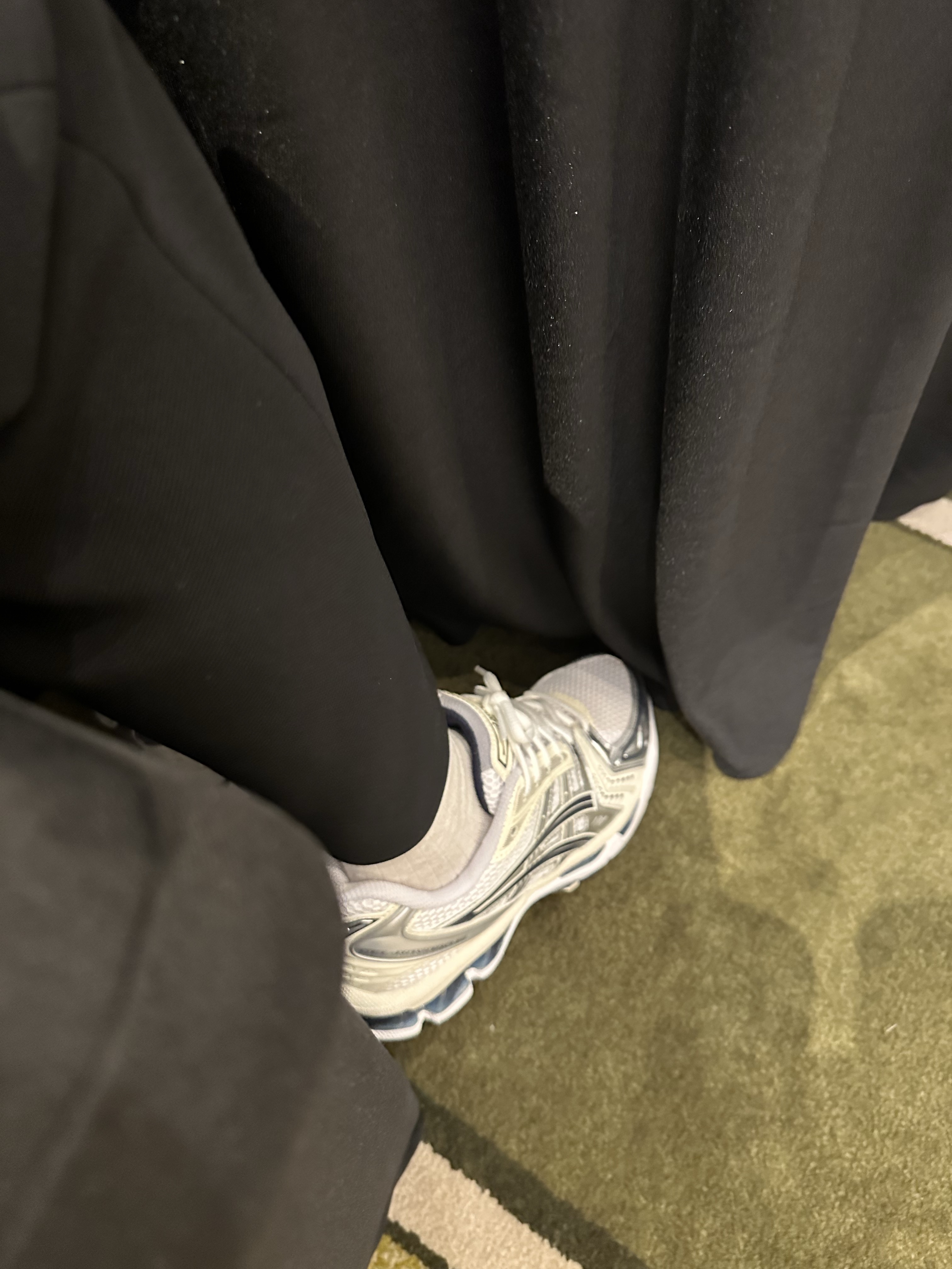 (W) Asics Gel-Kayano 14 White Midnight 착용 스타일