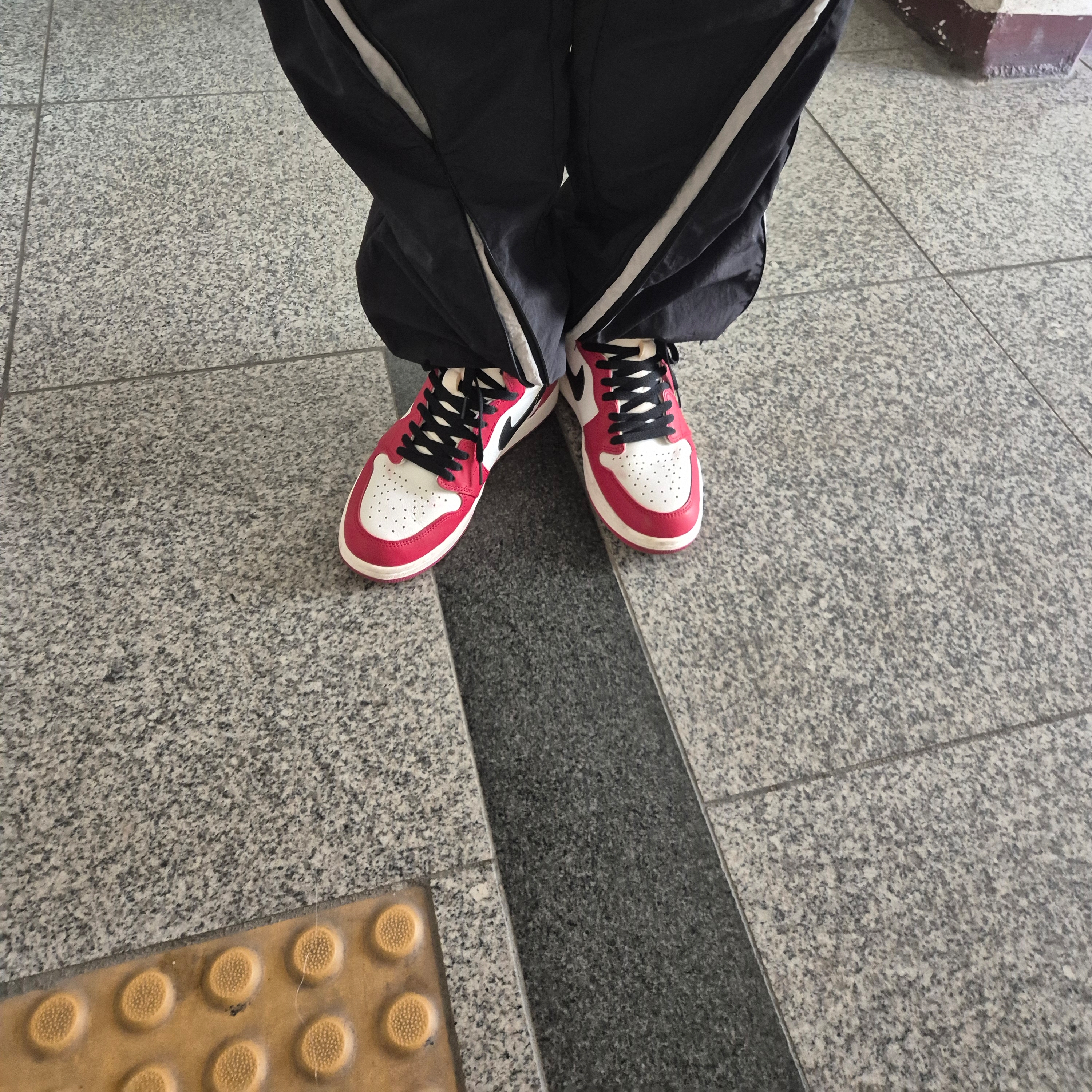 Jordan 1 Retro High OG Chicago 2022 착용 스타일