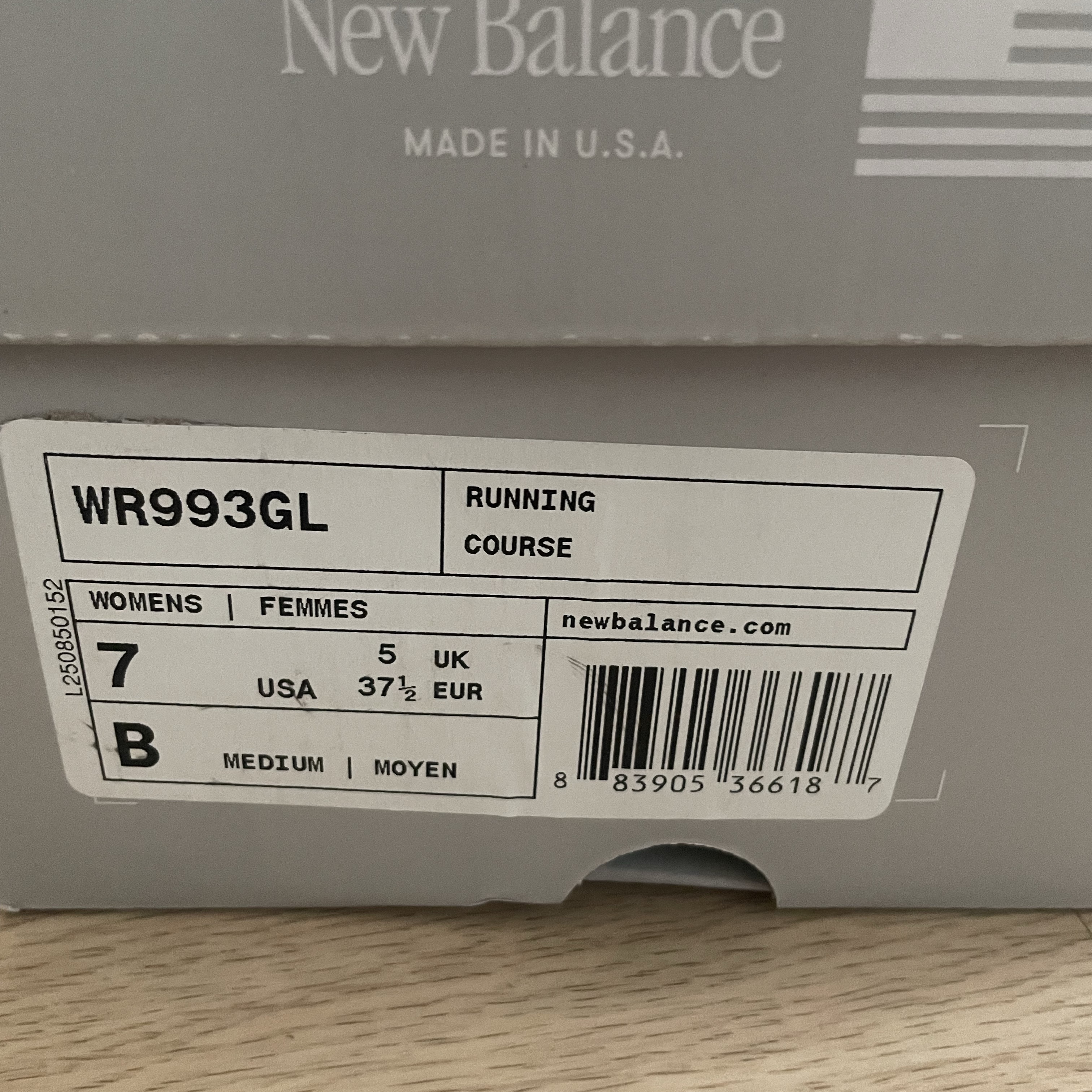 (W) New Balance 993 Made in USA Grey - B Standard 착용 스타일 - 1