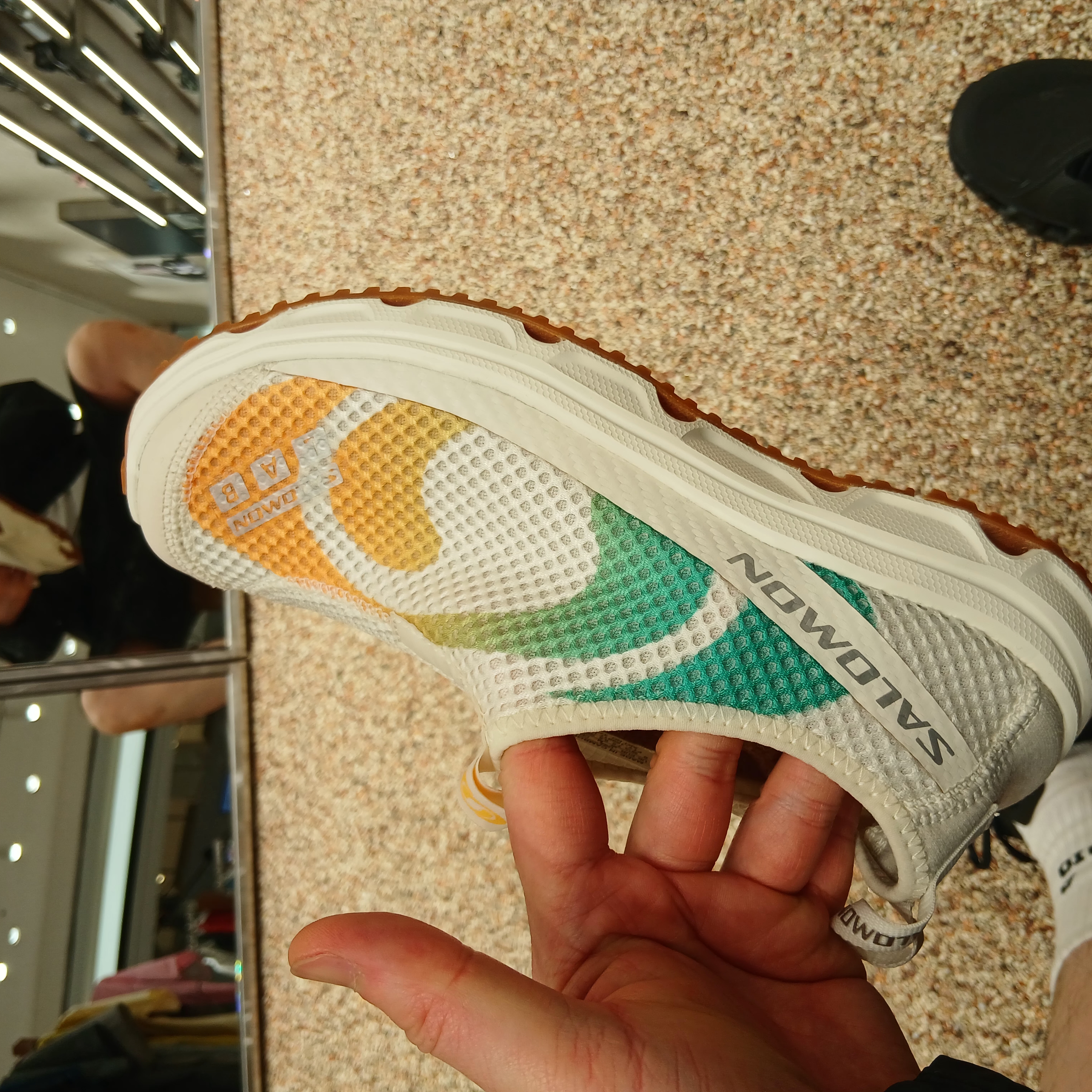 살로몬 XT-6 고어텍스 블랙 에보니, 살로몬 XT-6 고어텍스 블랙 실버 착용 스타일 - 8