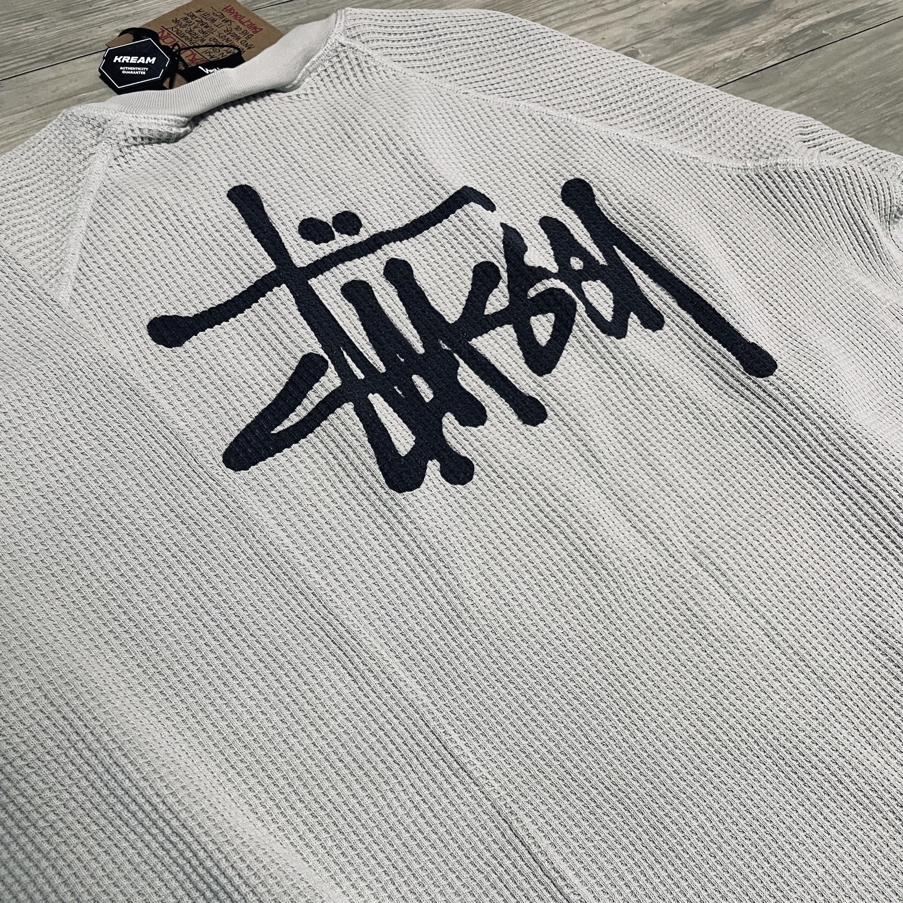 Stussy Raglan Thermal LS Crew Bone 착용 스타일 - 1