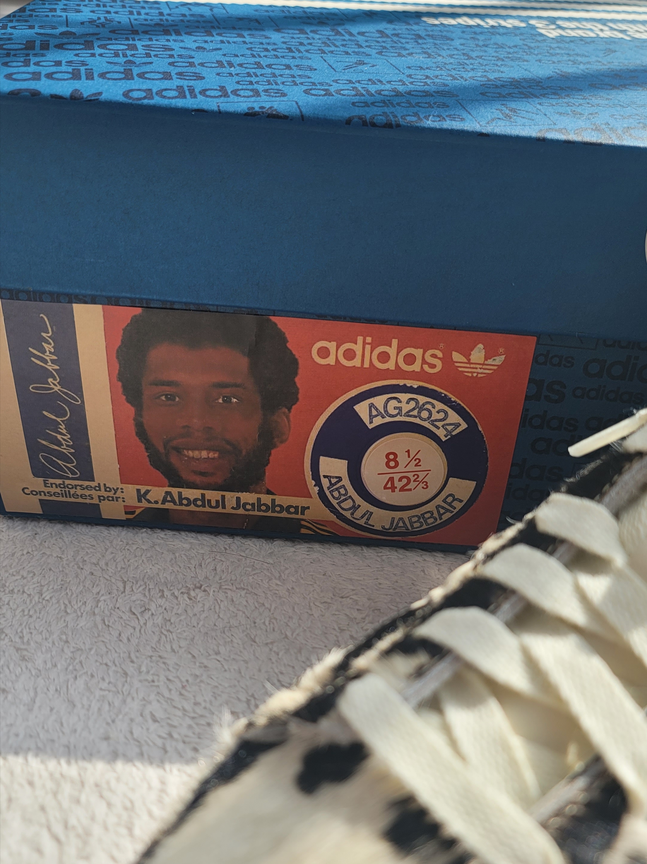 Adidas Jabbar OG High Off White Orbit Grey 착용 스타일 - 4