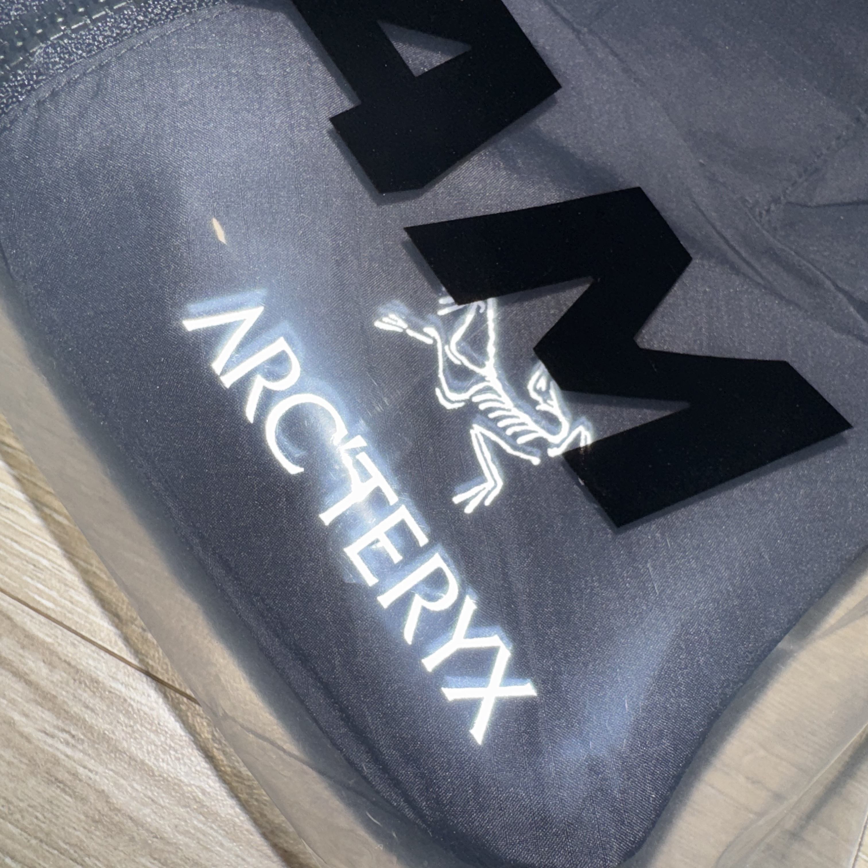 (W) Arc'teryx Squamish Hoody Black 착용 스타일