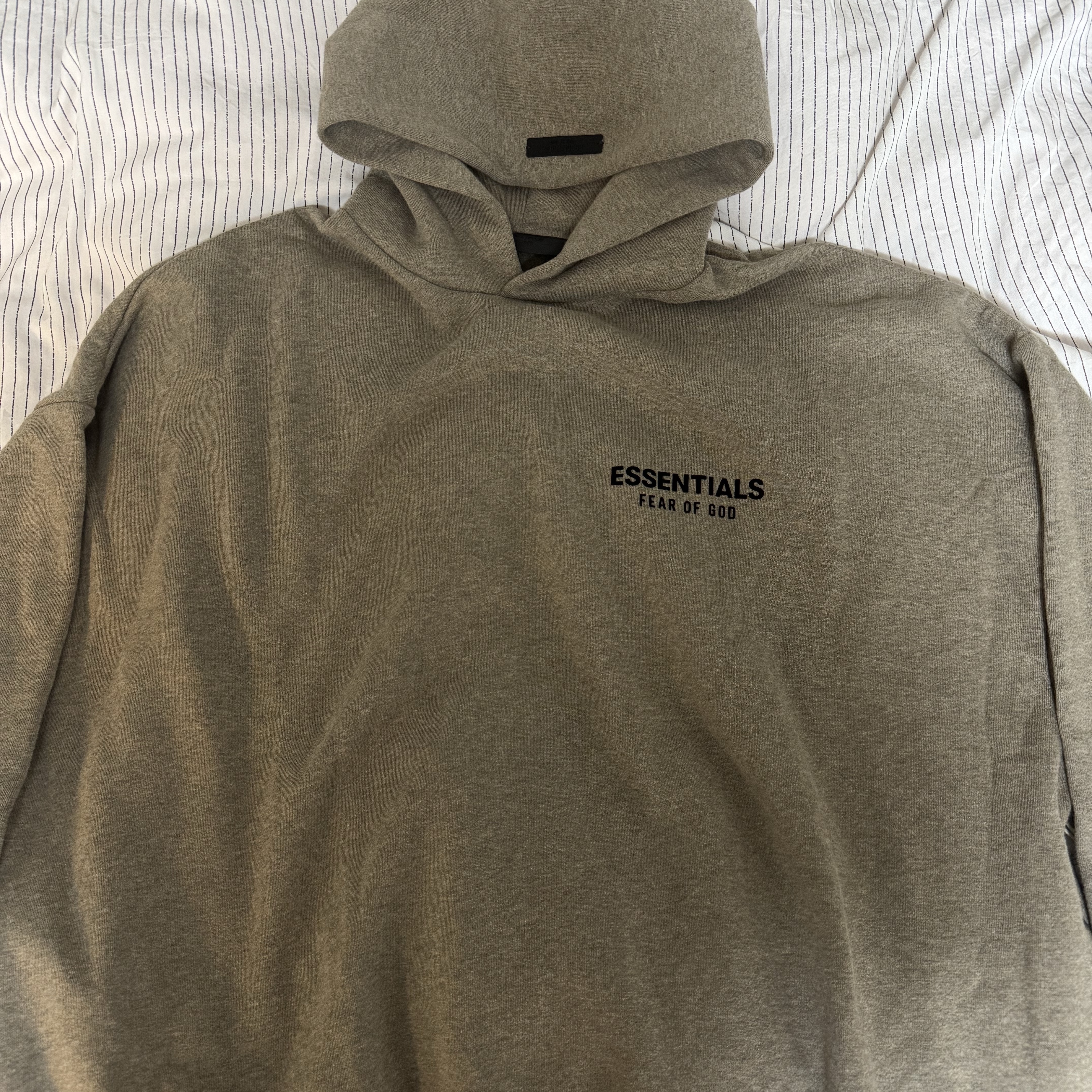 Essentials Fleece Hoodie Heather Grey - 24FW 착용 스타일 - 2